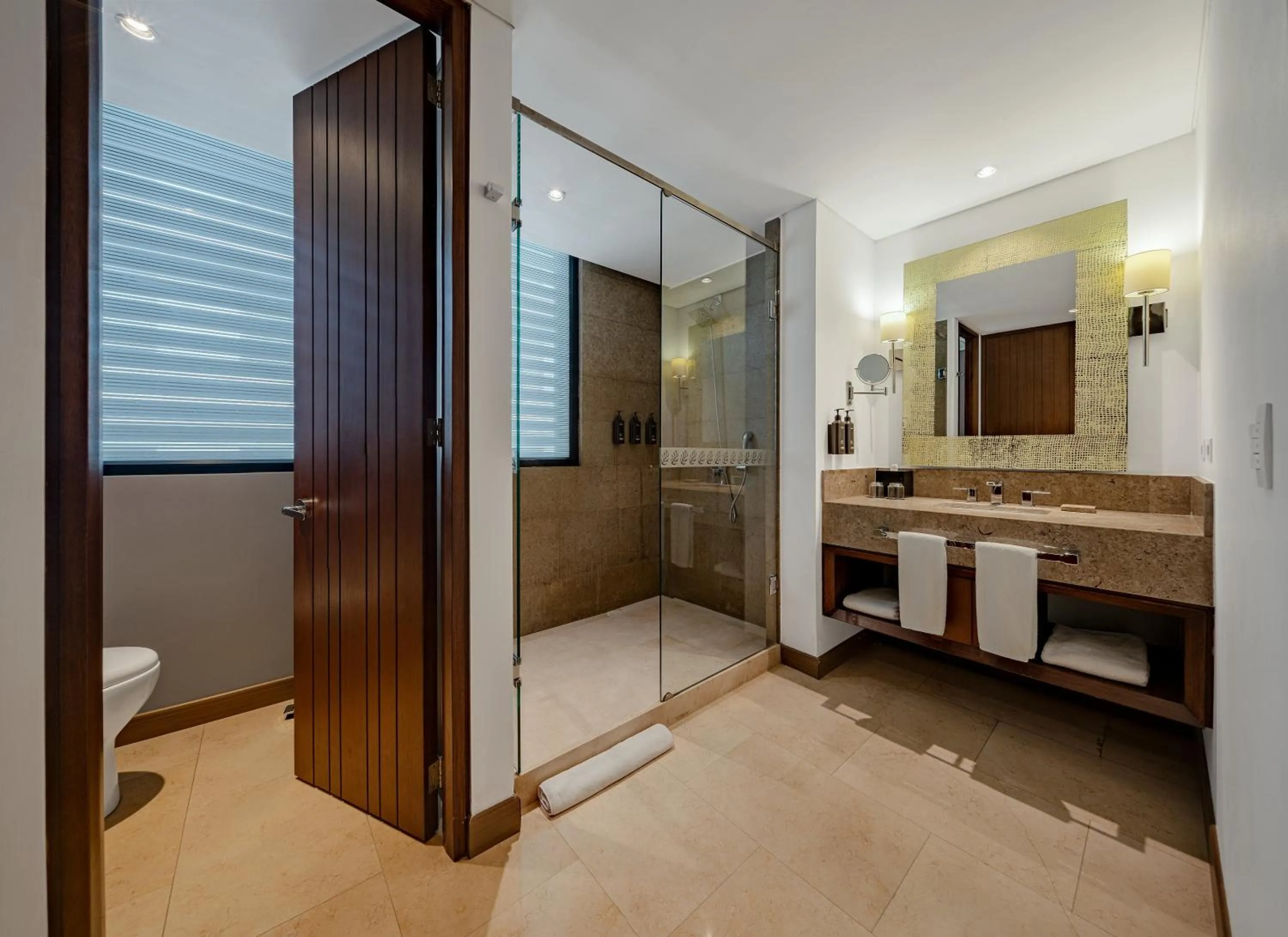 Bathroom in Hotel Chico 97 By OxoHotel