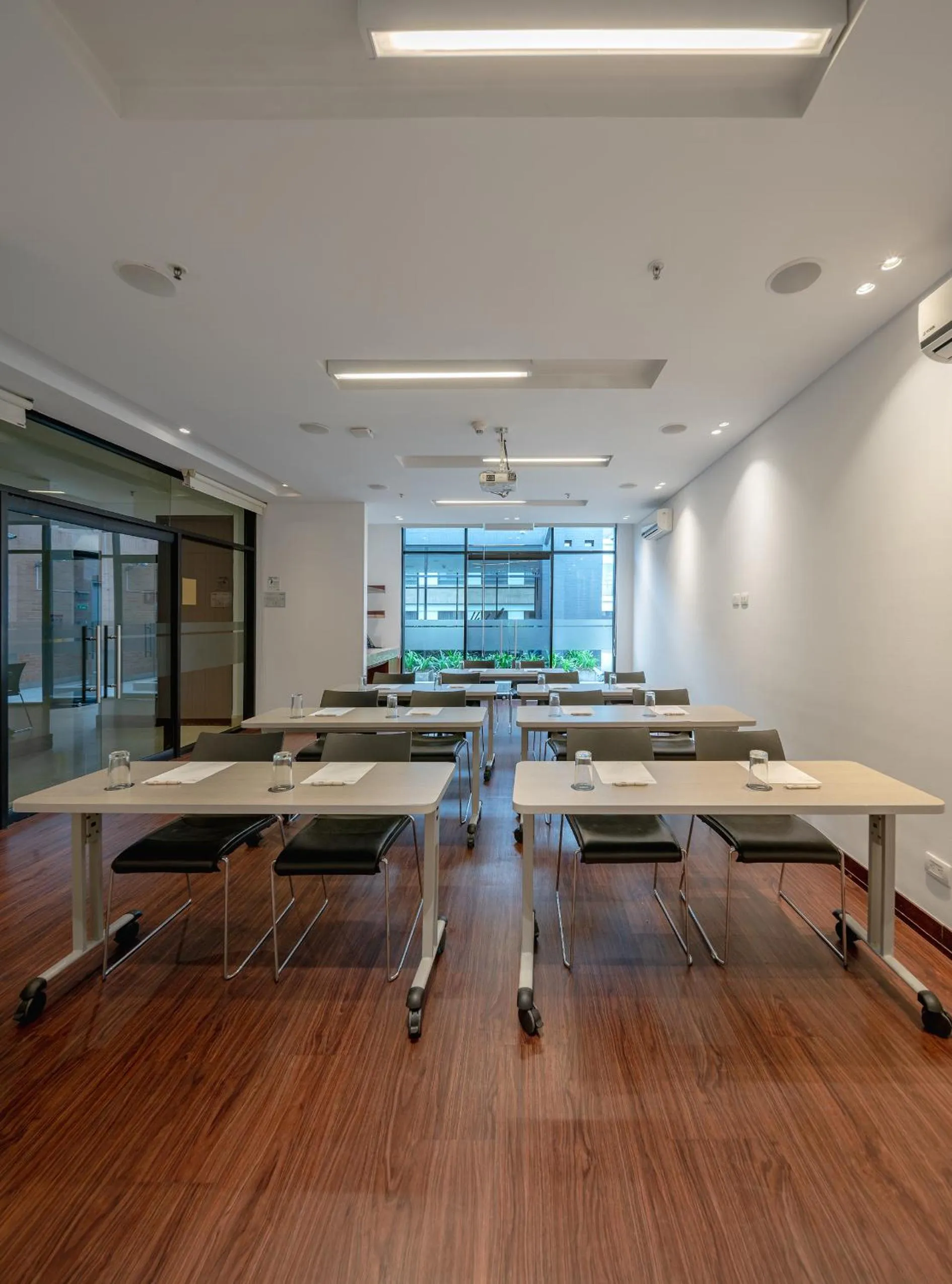 Meeting/conference room in Hotel Chico 97 By OxoHotel