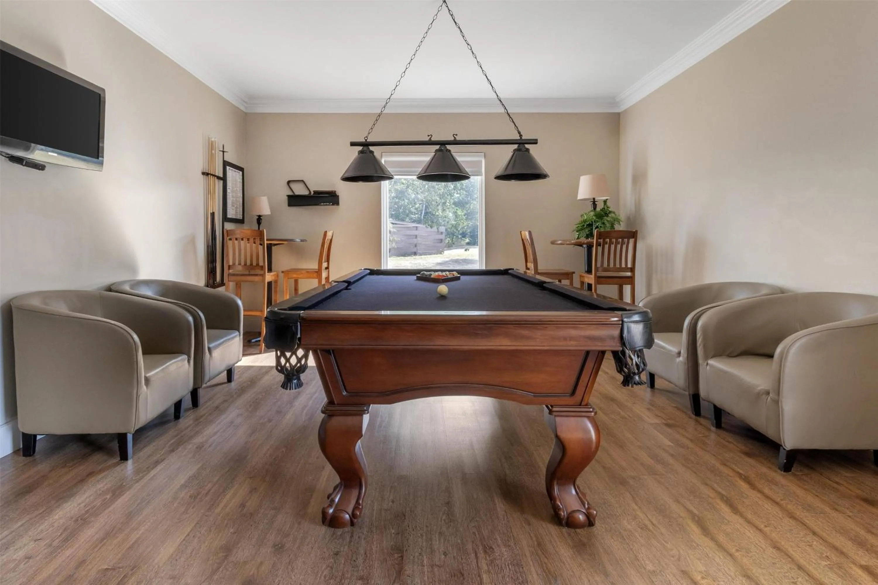 Photo of the whole room in Dannys Suites, SureStay Collection by Best Western