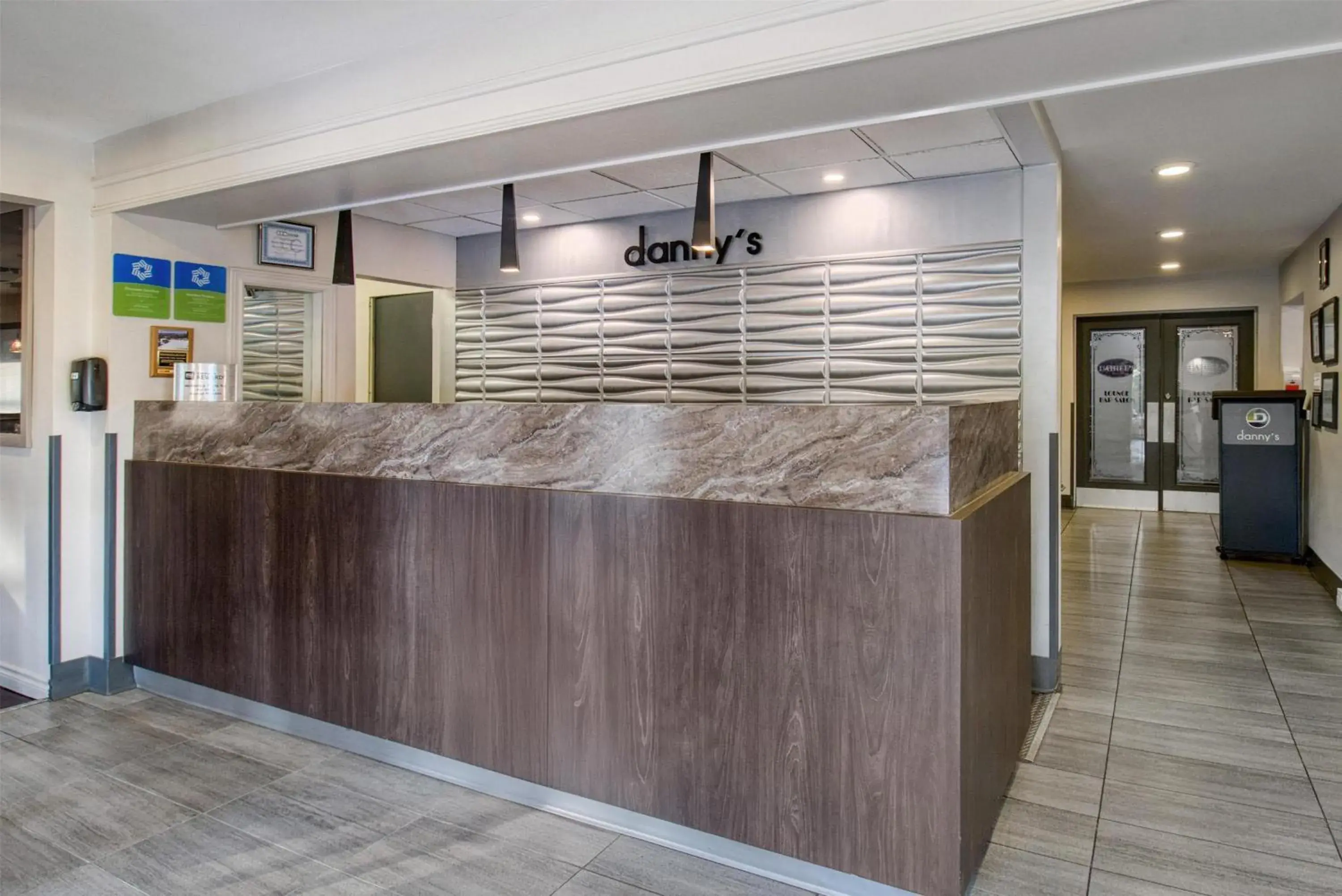 Lobby or reception in Dannys Suites, SureStay Collection by Best Western Lobby or reception in Dannys Suites, SureStay Collection by Best Western