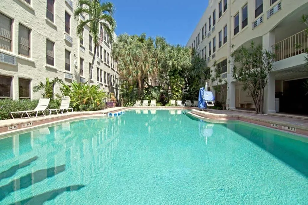 Swimming pool in Hemingway Suites at Palm Beach Hotel Island