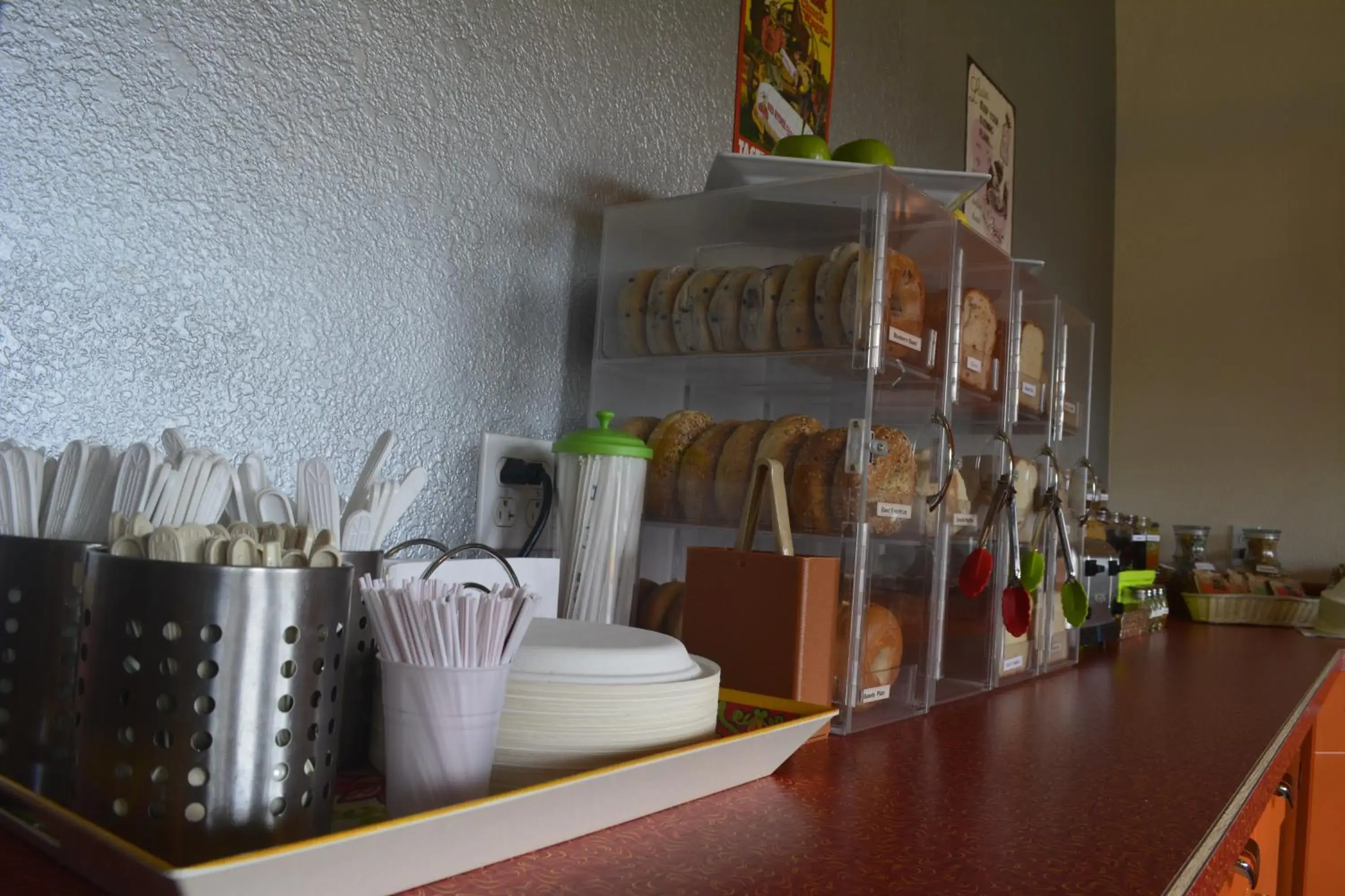 Breakfast in Retro Inn at Mesa Verde Breakfast in Retro Inn at Mesa Verde
