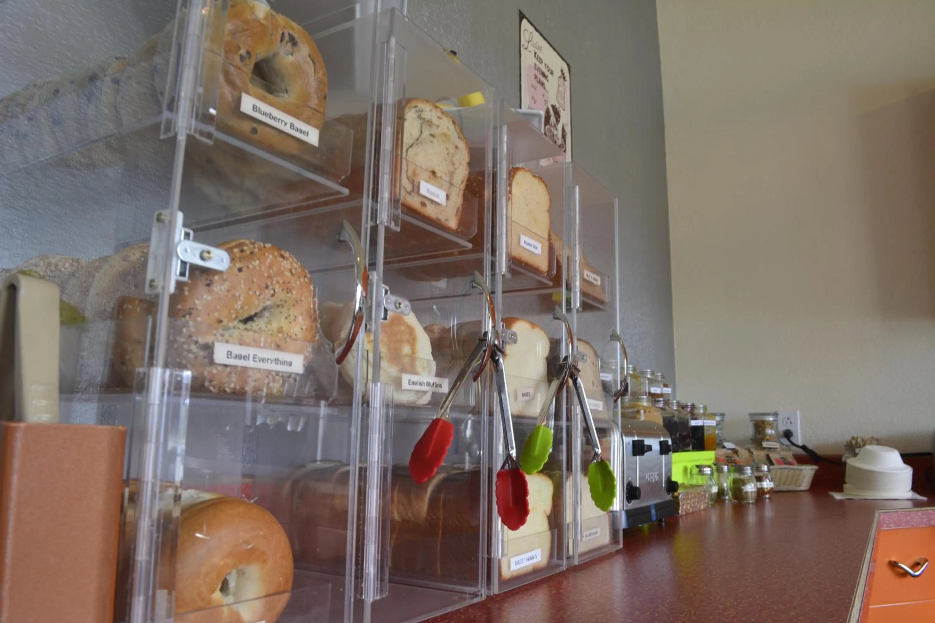 Breakfast in Retro Inn at Mesa Verde