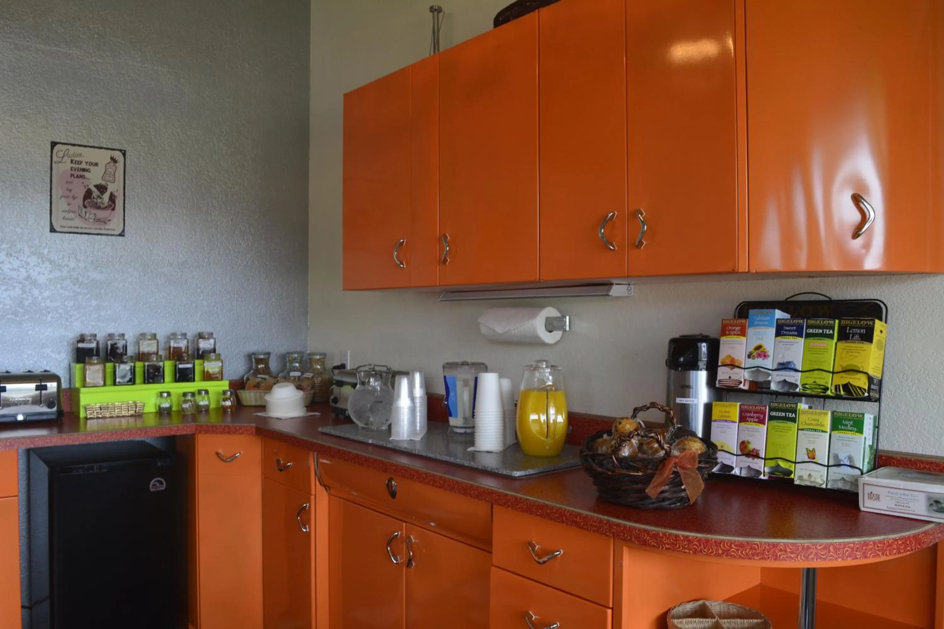 Breakfast in Retro Inn at Mesa Verde