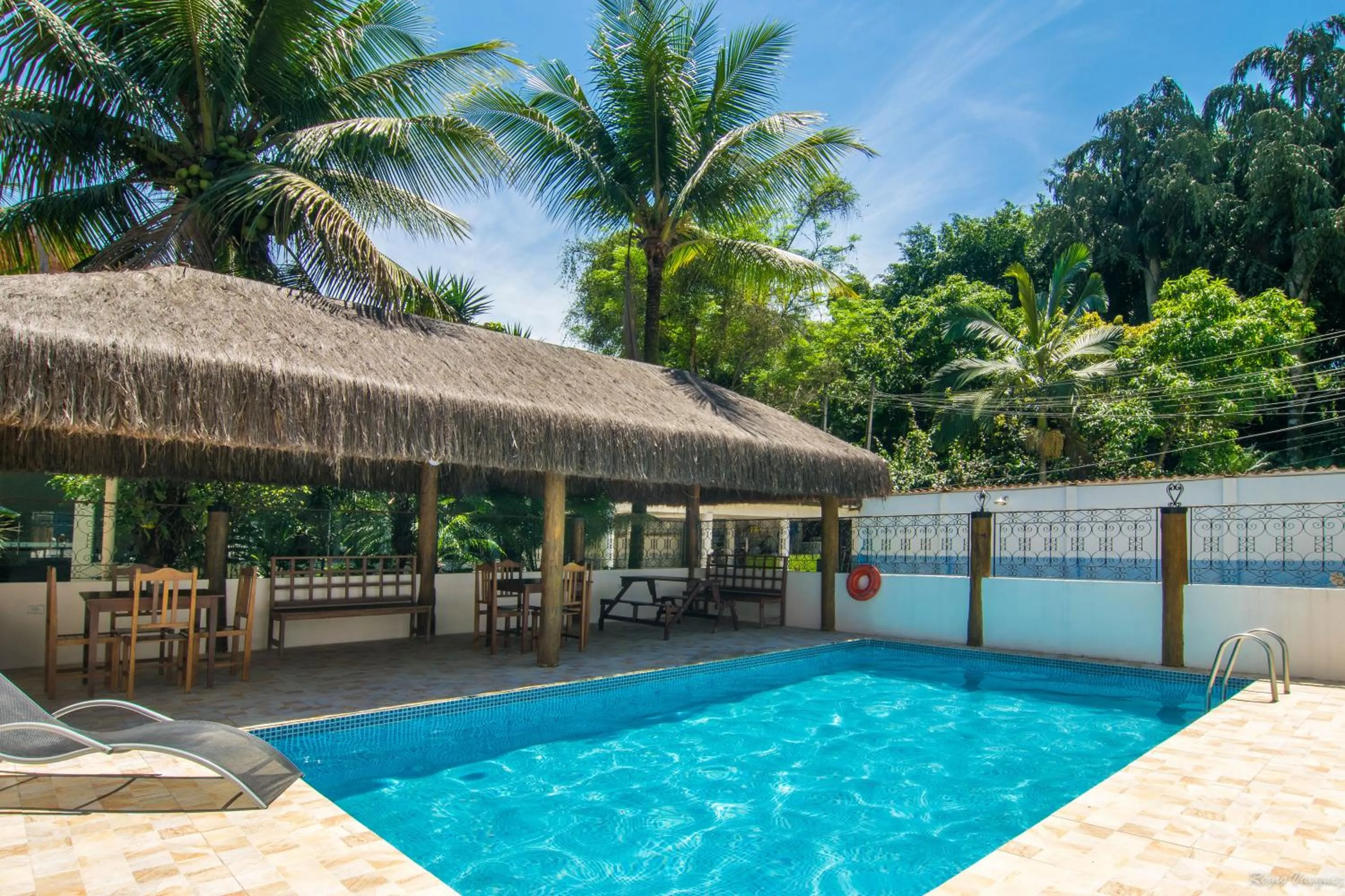 Swimming pool in Pousada Lua Clara