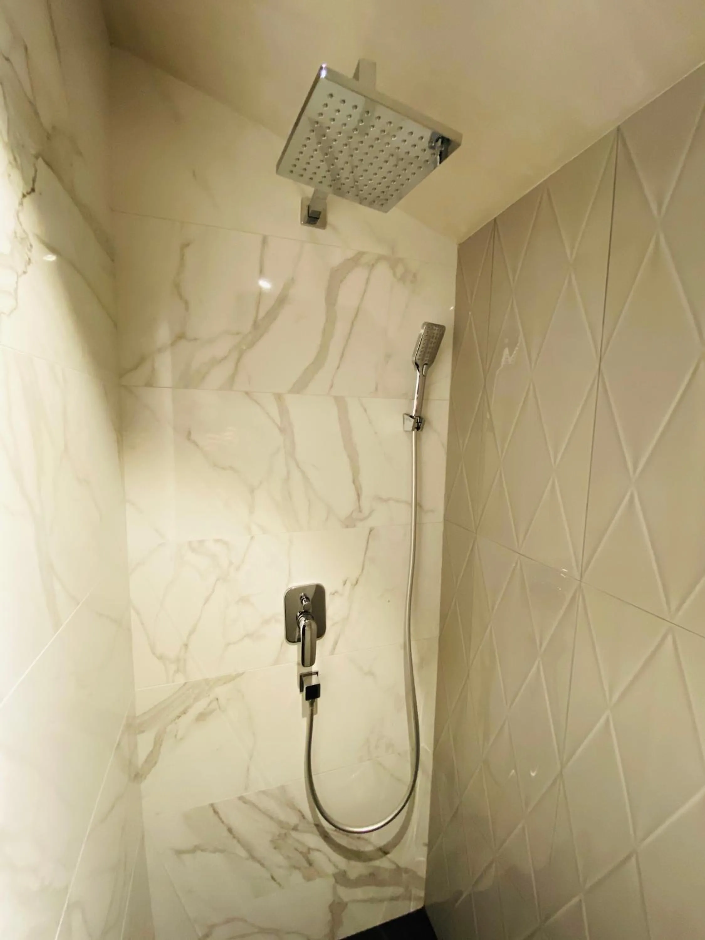 Shower in ArtApart Vozdvigenka