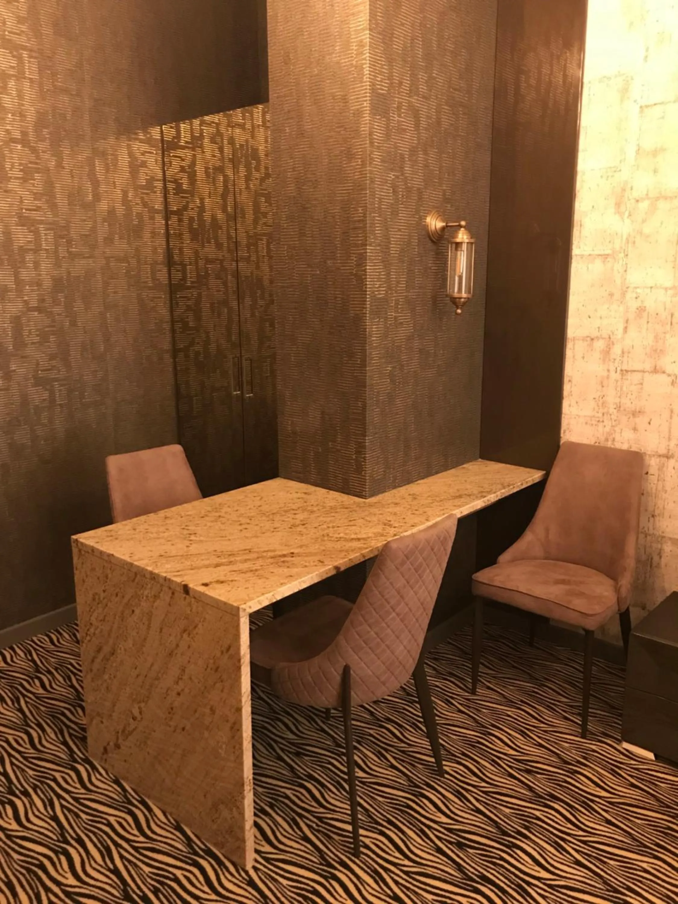 Dining area in ArtApart Vozdvigenka