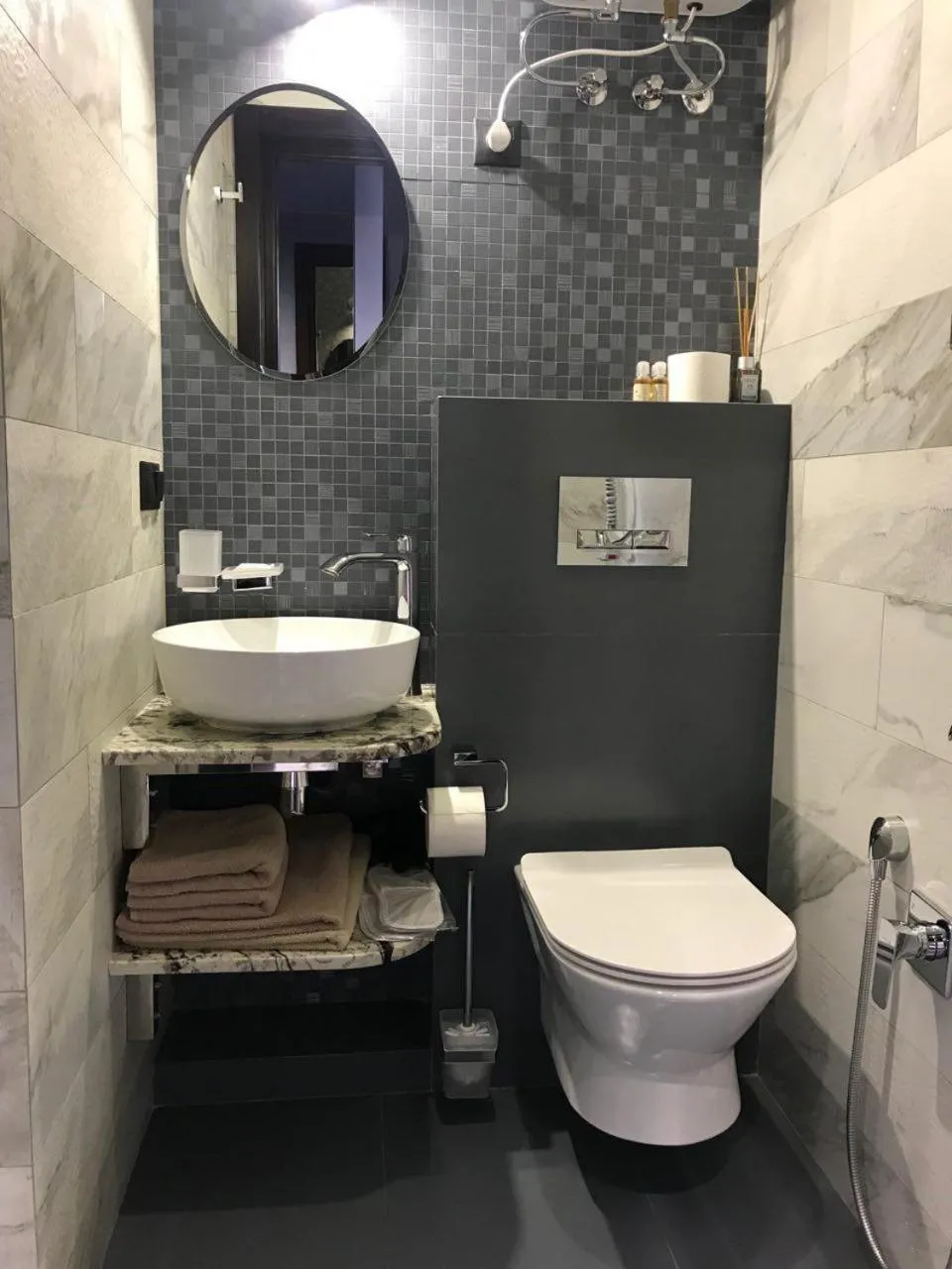 Toilet in ArtApart Vozdvigenka