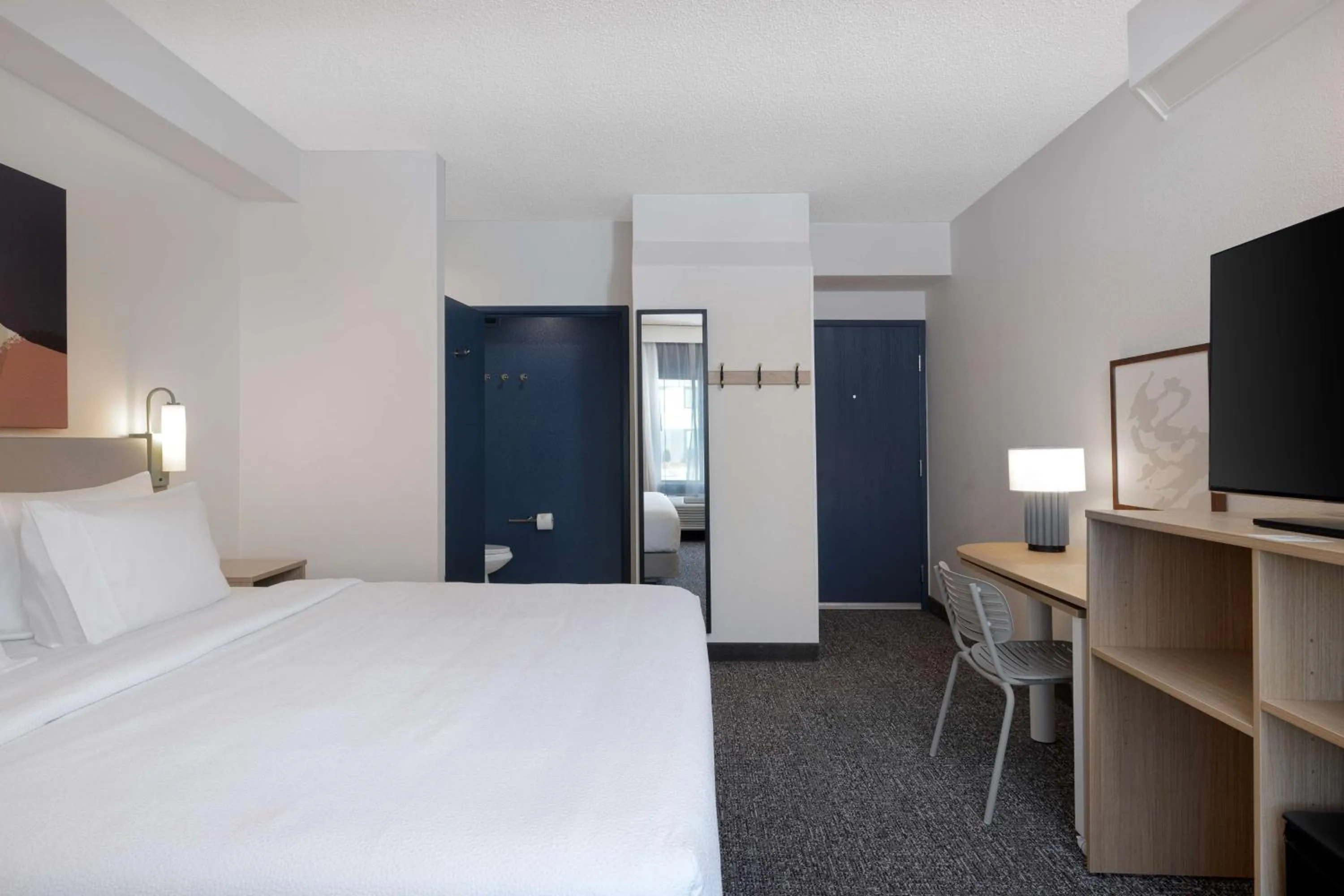 Bed in Spark by Hilton Bentonville