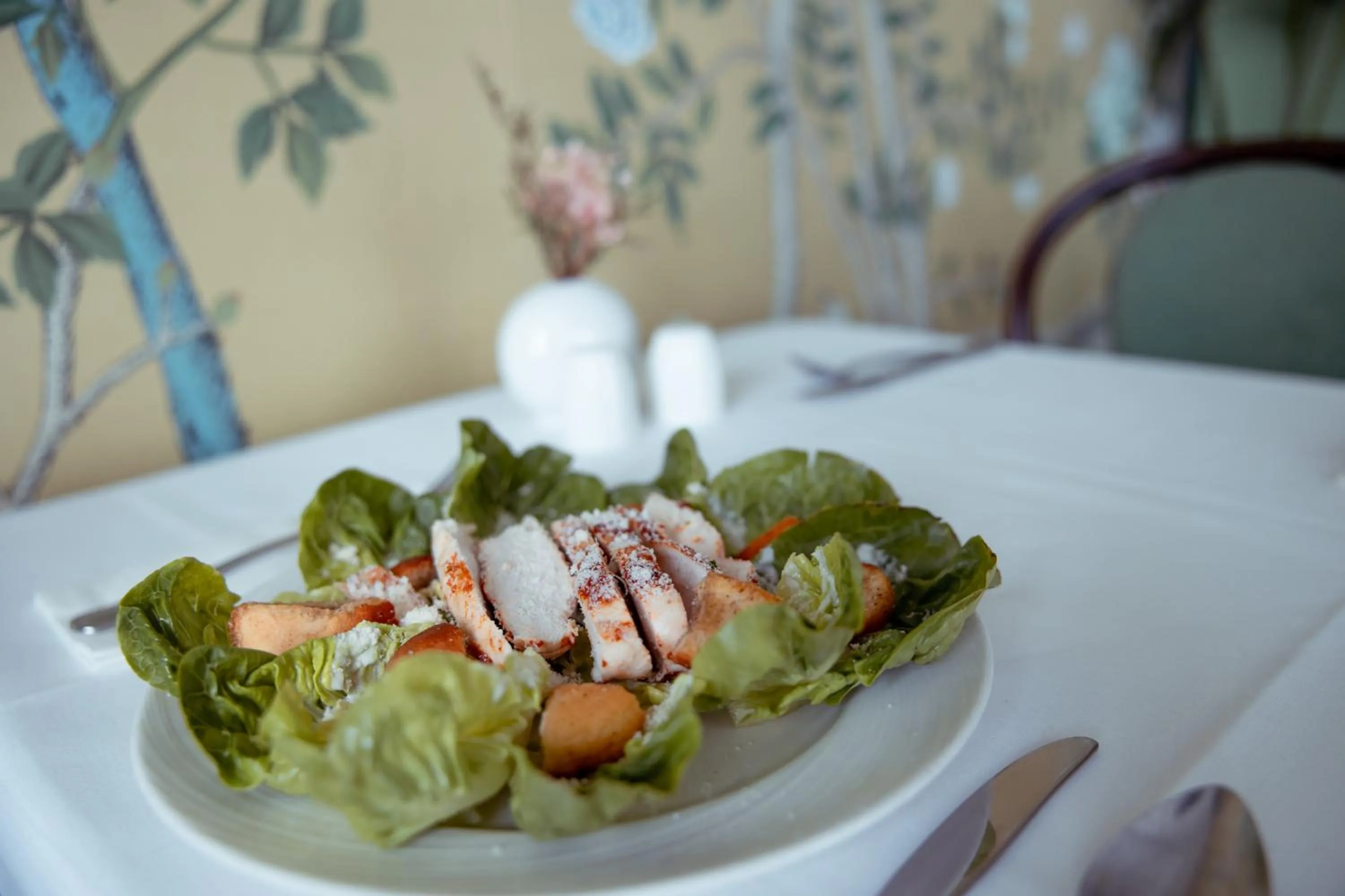 Restaurant/places to eat in The Chatsworth Hotel