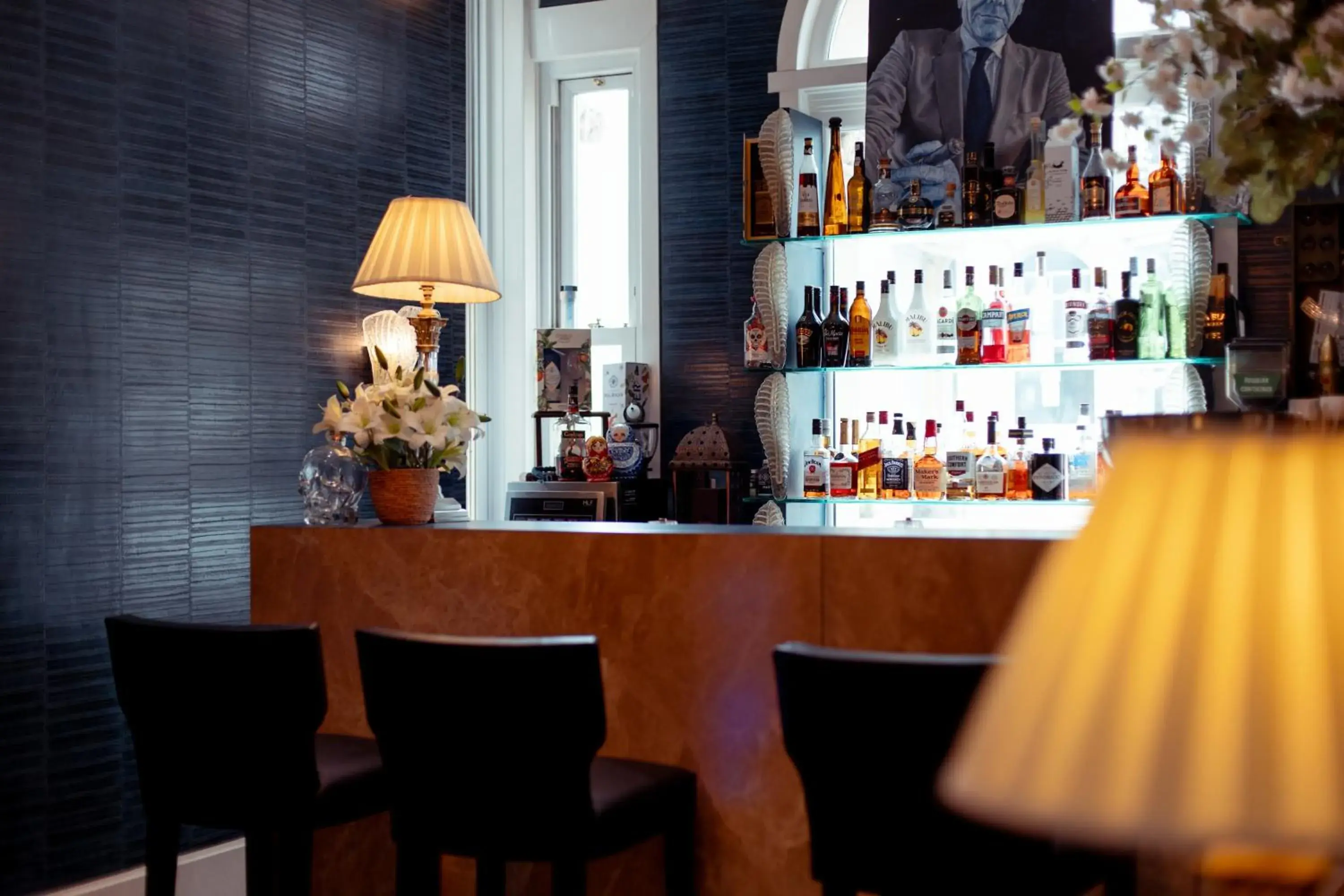 Lounge or bar in The Chatsworth Hotel Lounge or bar in The Chatsworth Hotel