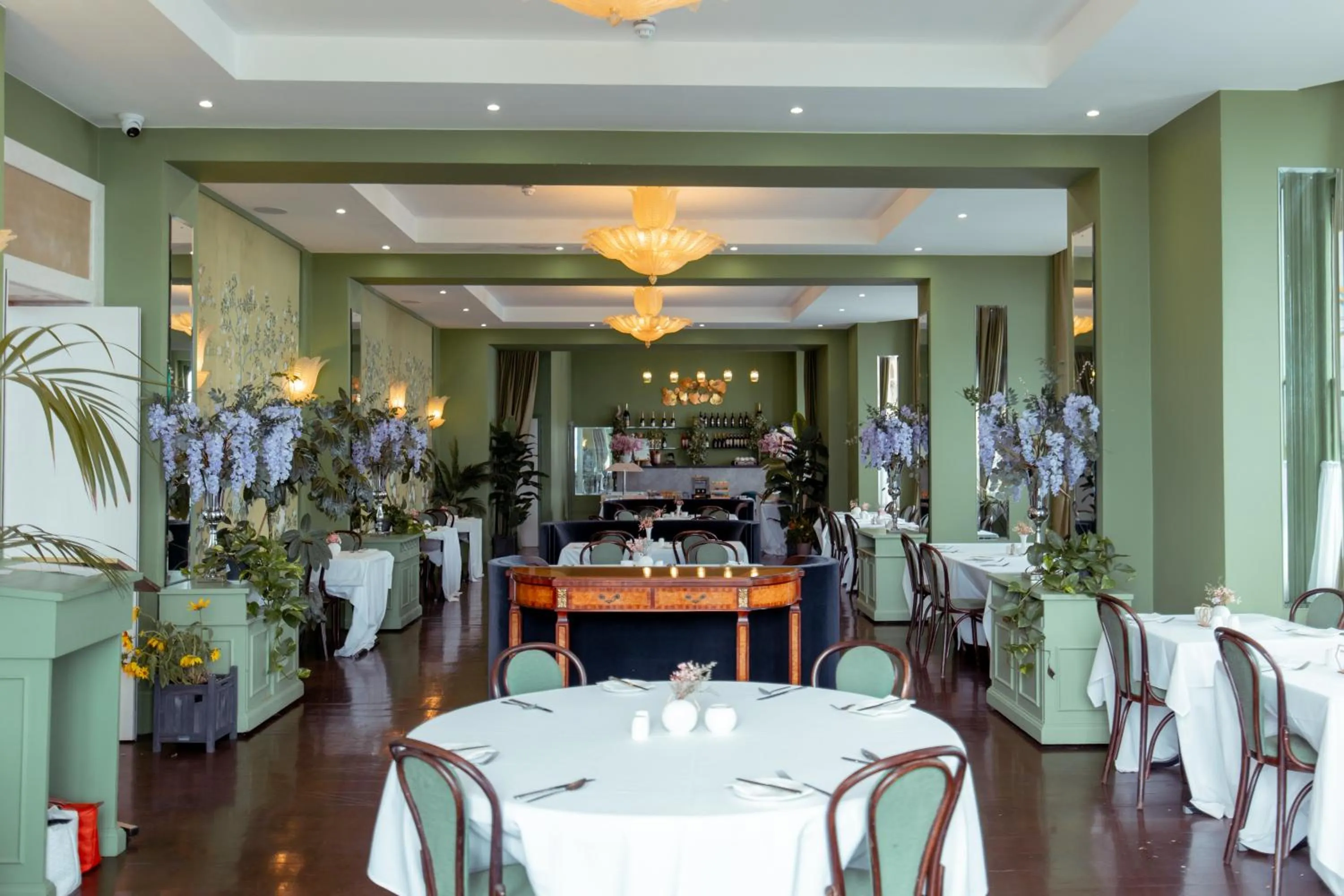 Breakfast in The Chatsworth Hotel