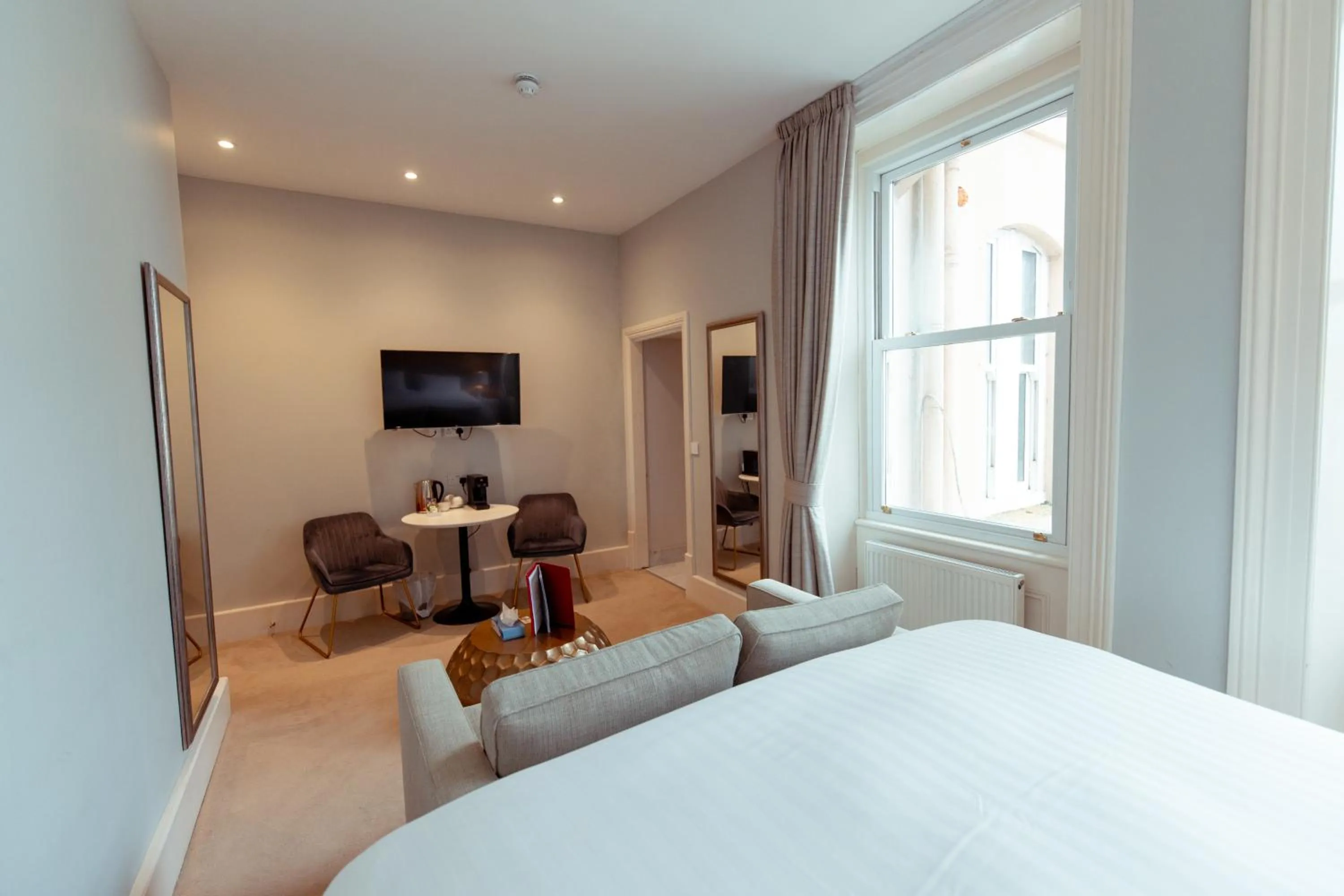 Bed in The Chatsworth Hotel