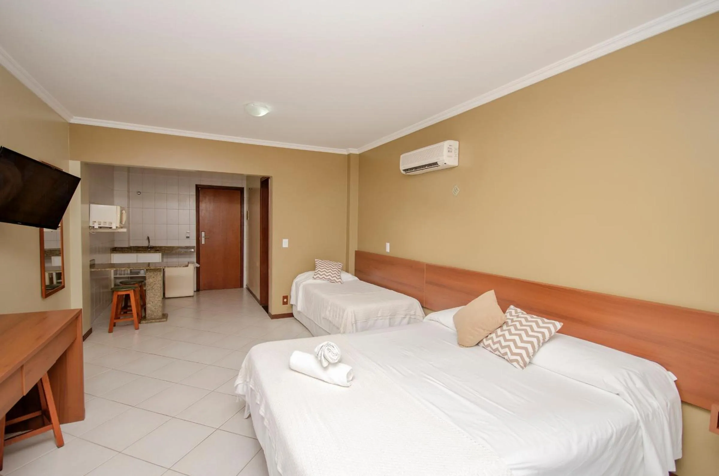 Photo of the whole room, Bed in Pousada Garatéia