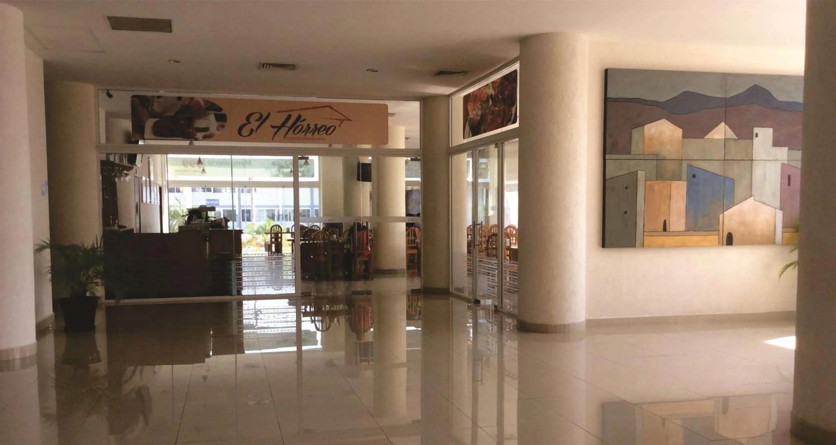 Restaurant/places to eat in Best Western Global Express