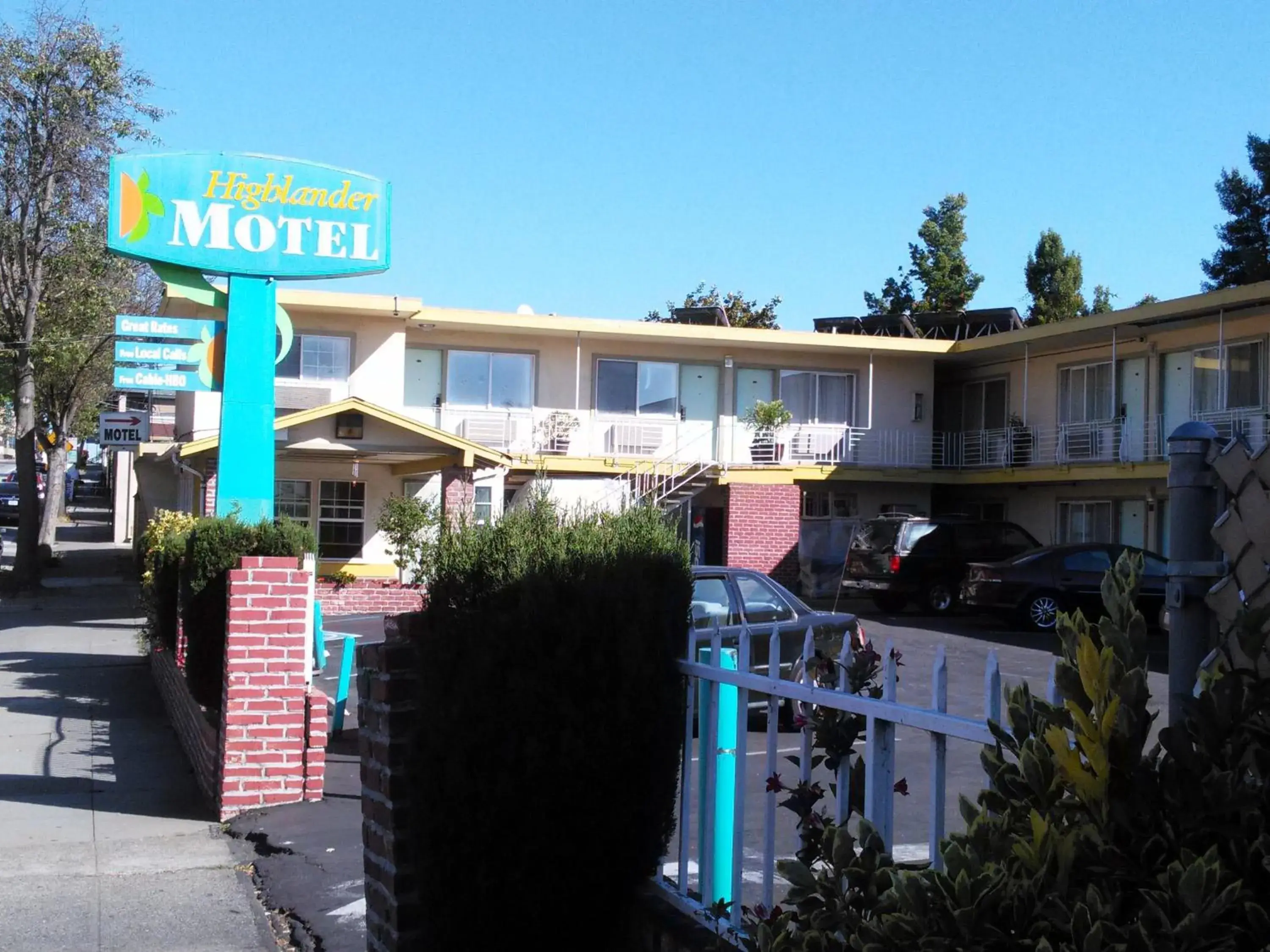 Highlander Motel Highlander Motel