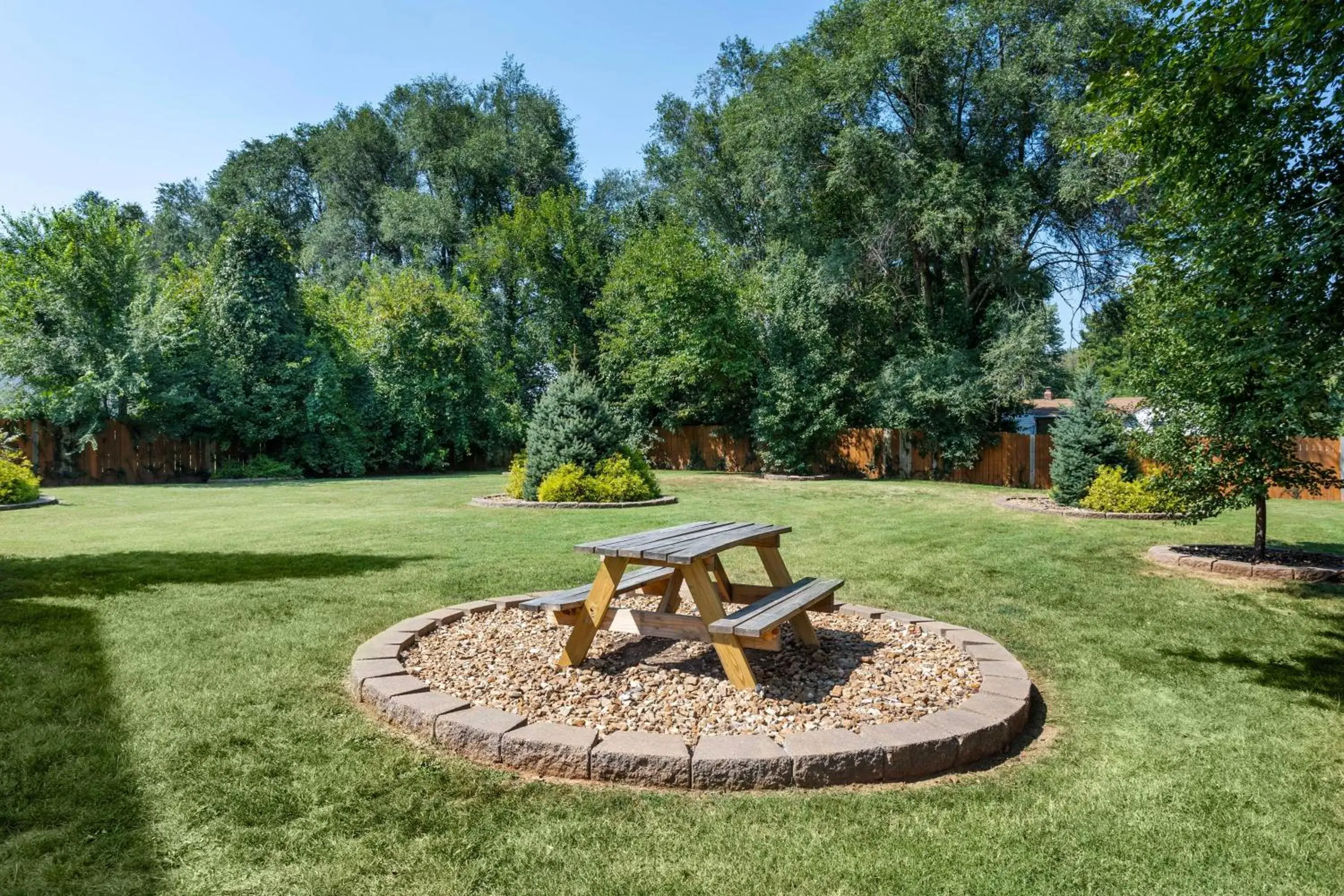 Property building in Best Western Plus Springfield Airport Inn Property building in Best Western Plus Springfield Airport Inn