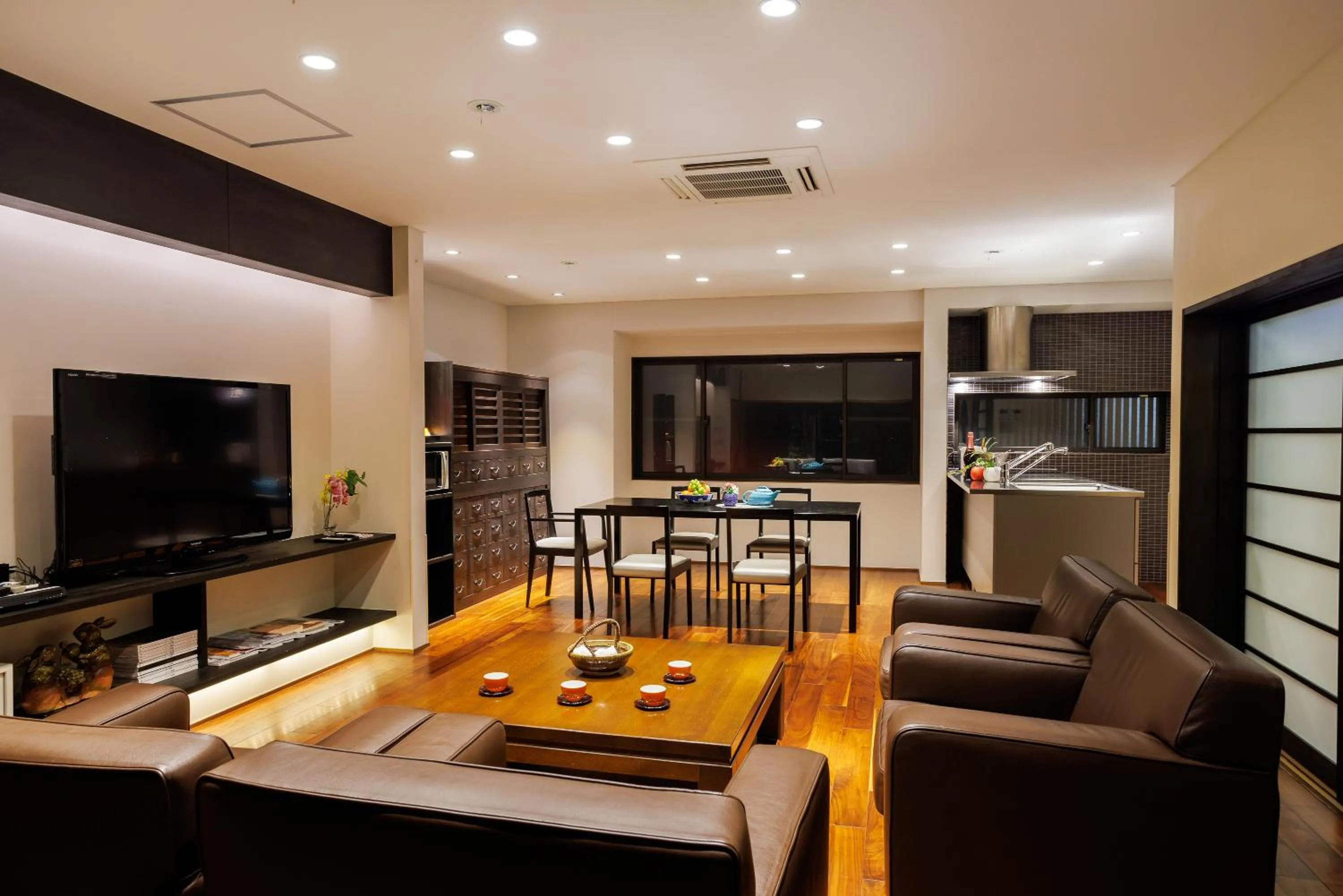 TV and multimedia in Kyoyado Usagi