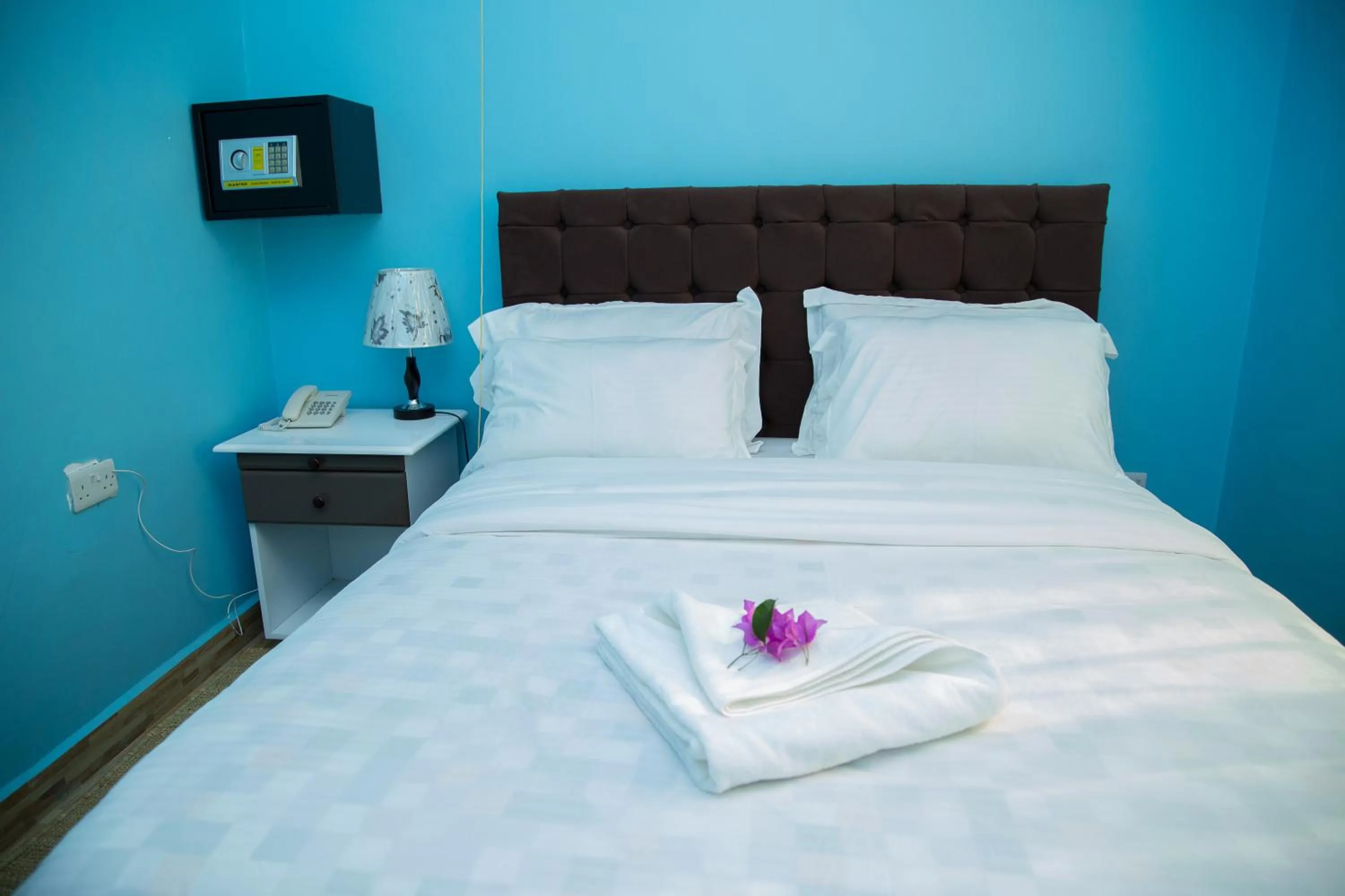 Bed in Asmorein Hotel