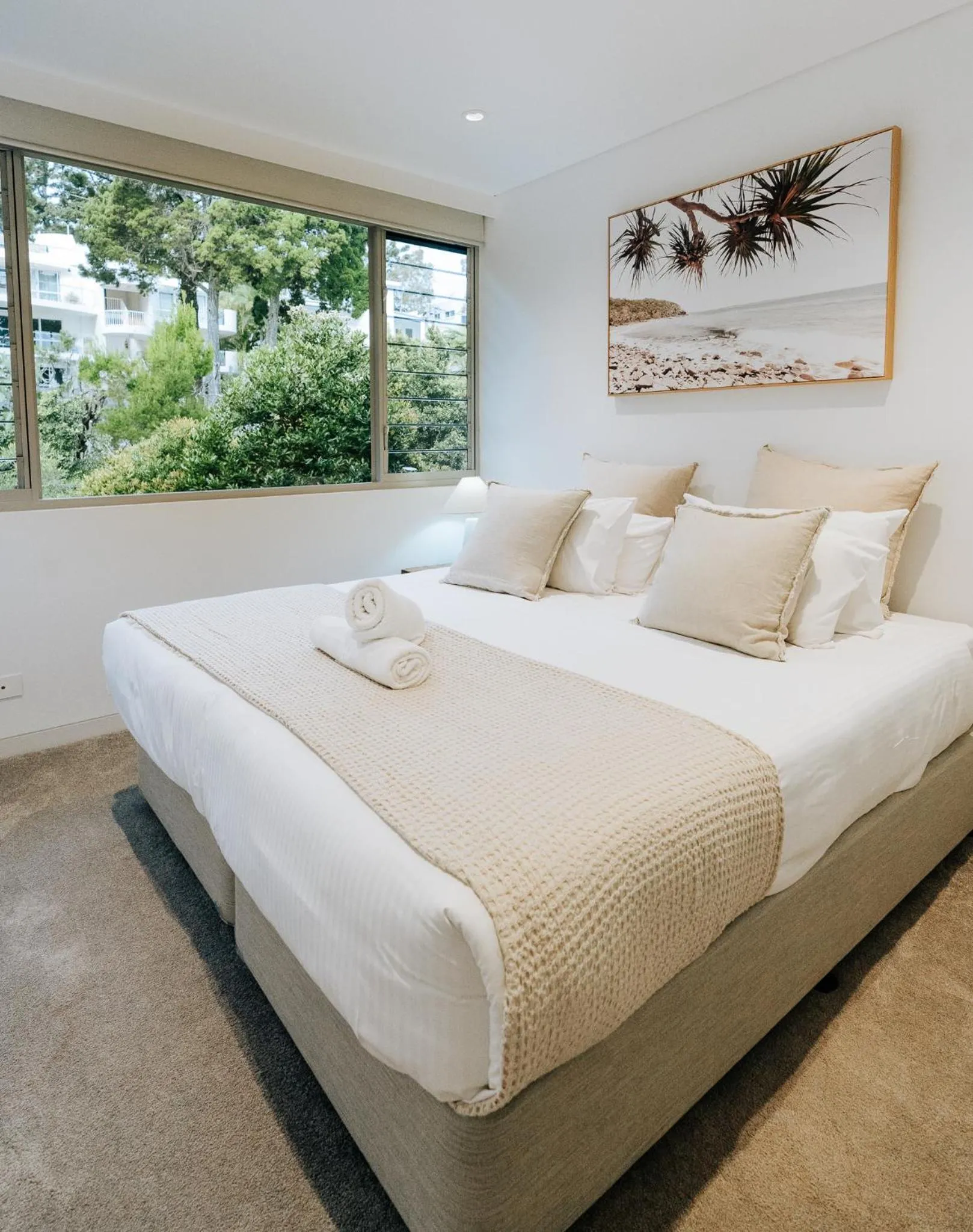 Bedroom, Bed in The Rise Noosa