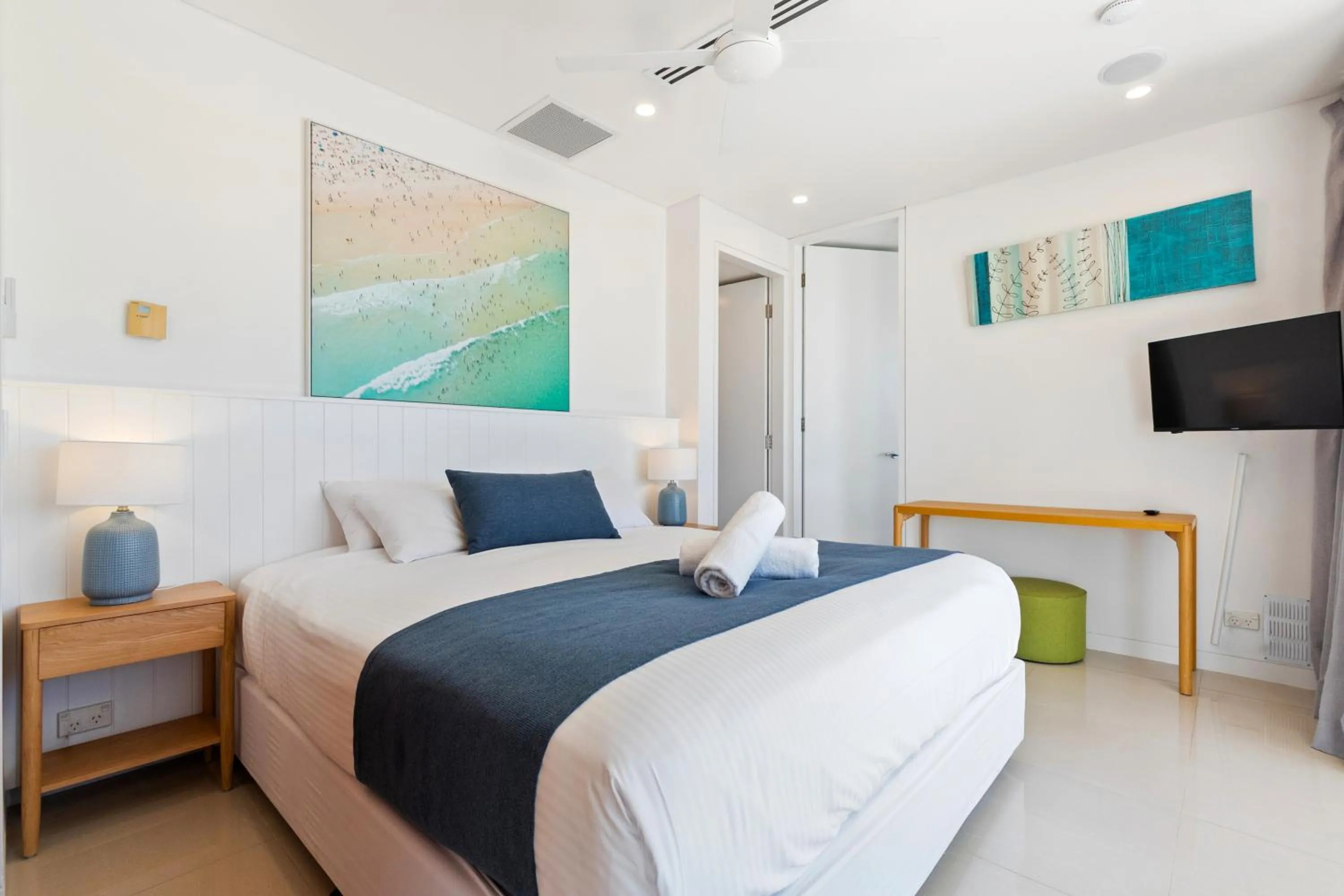 Bedroom, Bed in The Rise Noosa
