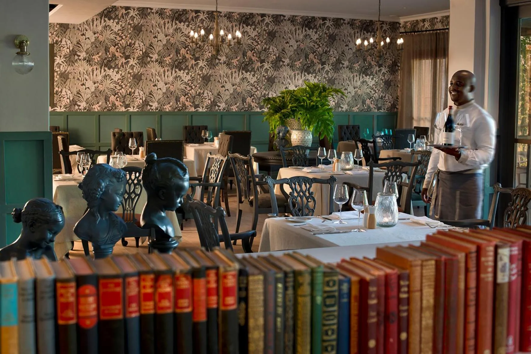 Restaurant/places to eat in Anantara Stanley & Livingstone Victoria Falls Hotel