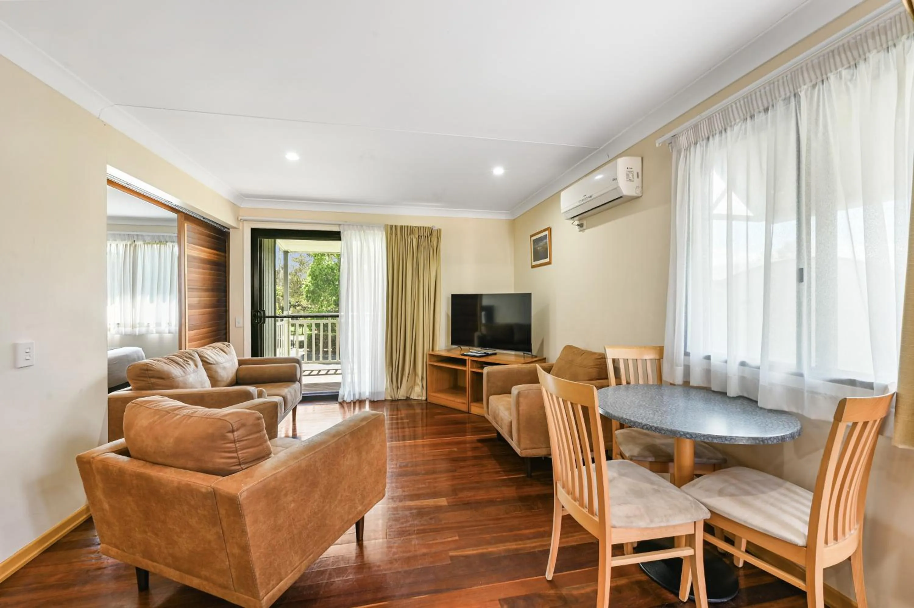 Eastgate on the Range Motel