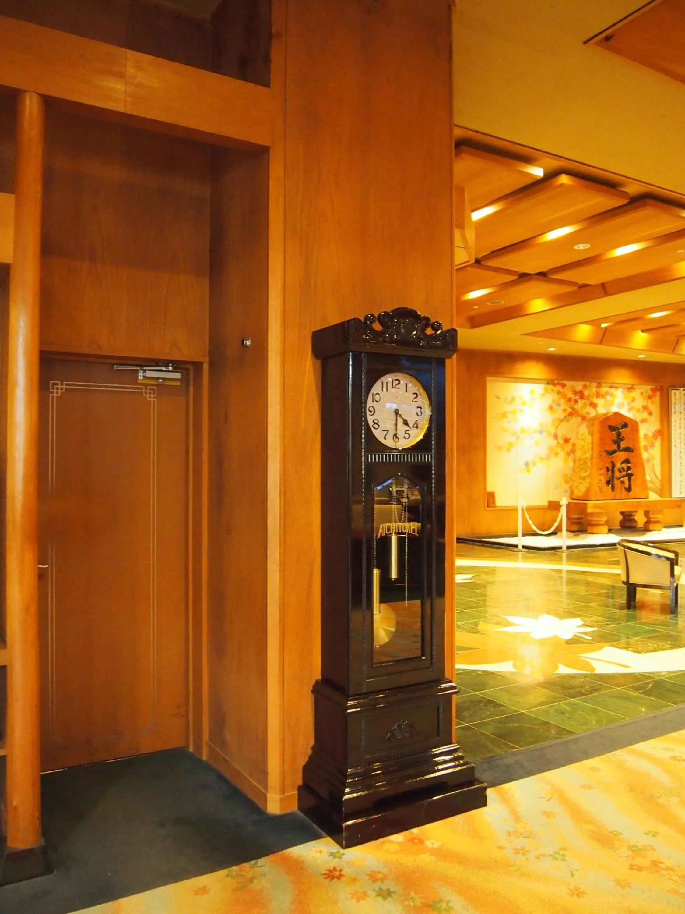 Decorative detail in Hotel Ohsho