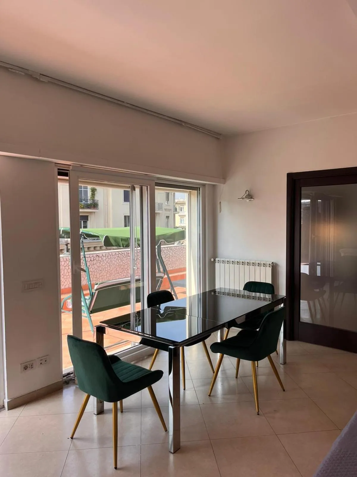 Dining area in Tiffany & Babylon Luxury Stay