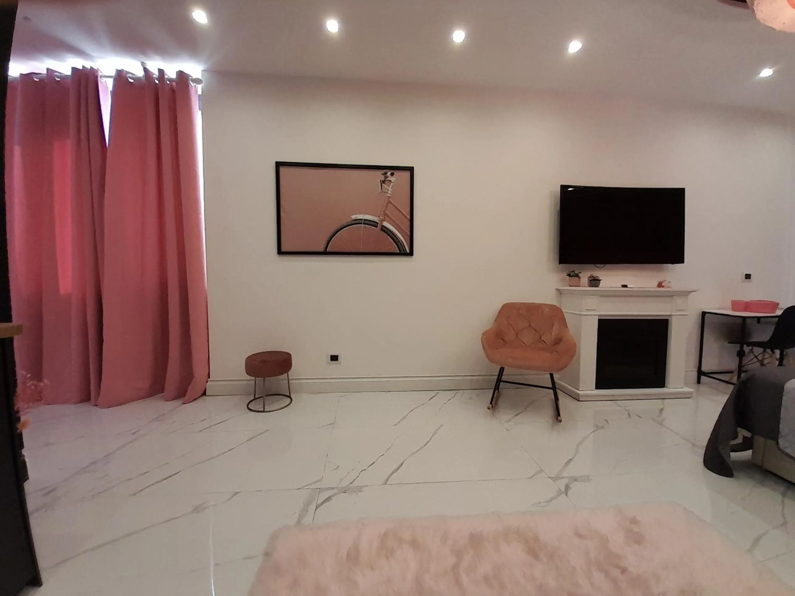 Decorative detail in Tiffany & Babylon Luxury Stay