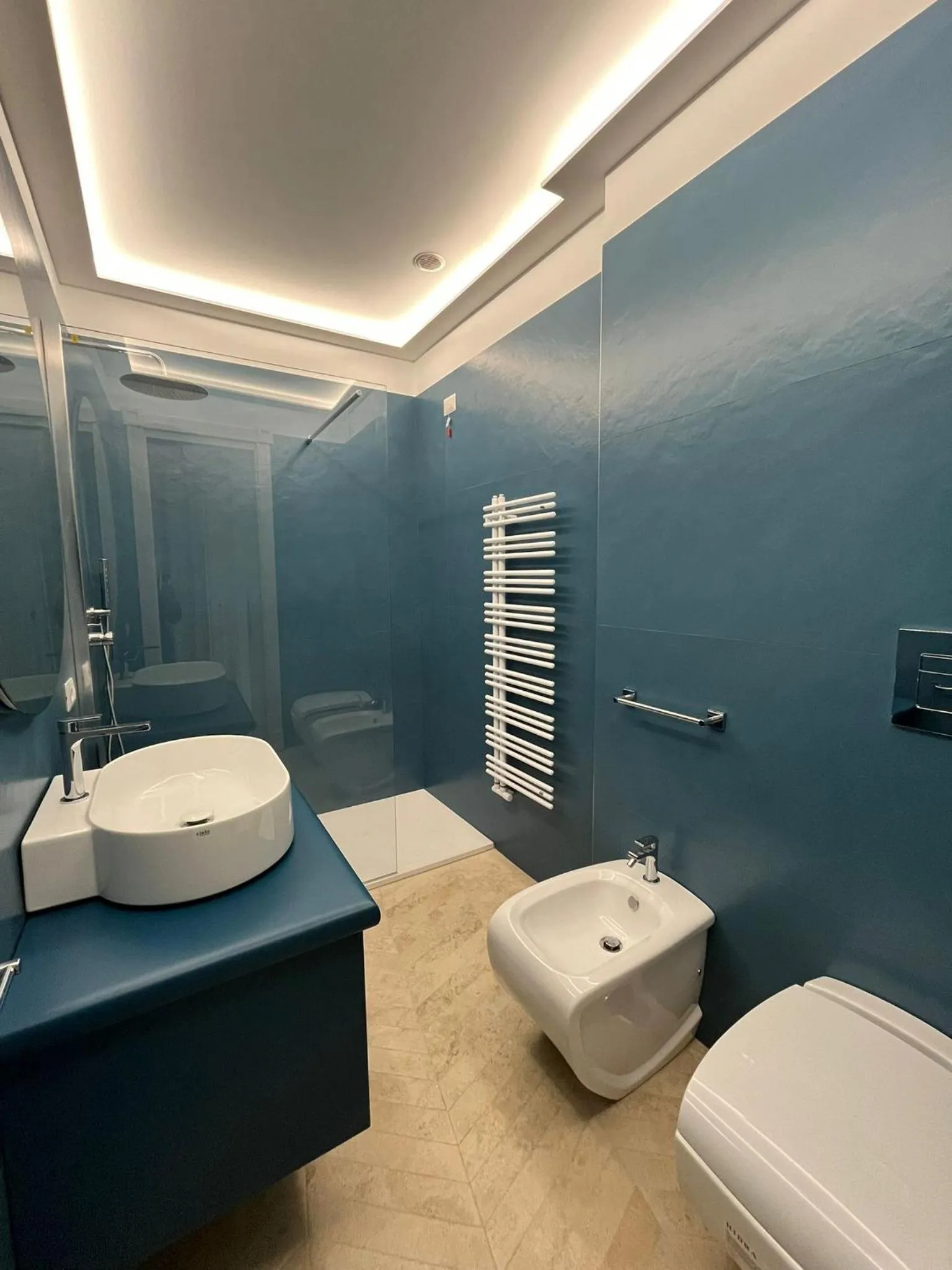 Bathroom in Tiffany & Babylon Luxury Stay