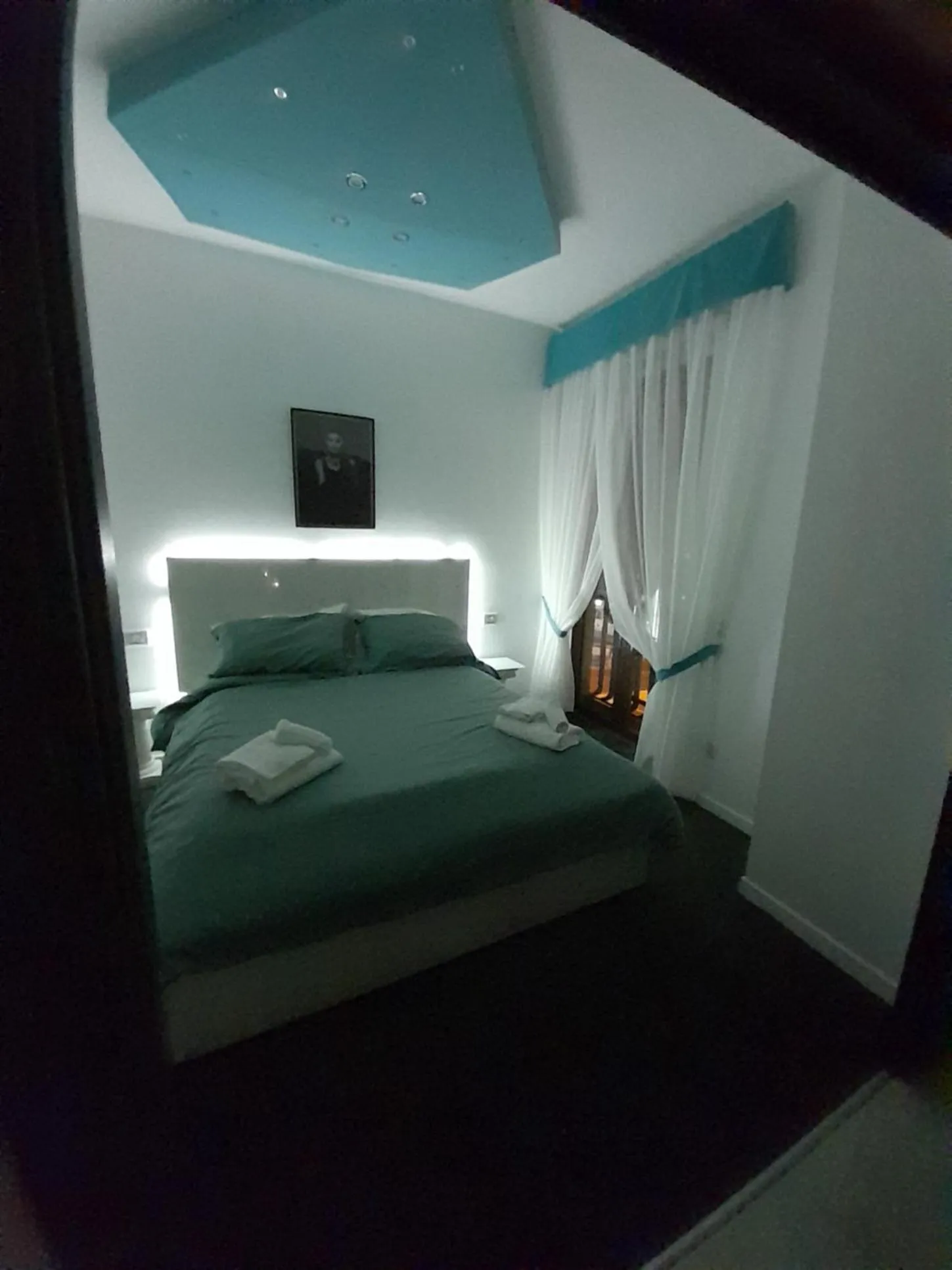 Bedroom, Bed in Tiffany & Babylon Luxury Stay