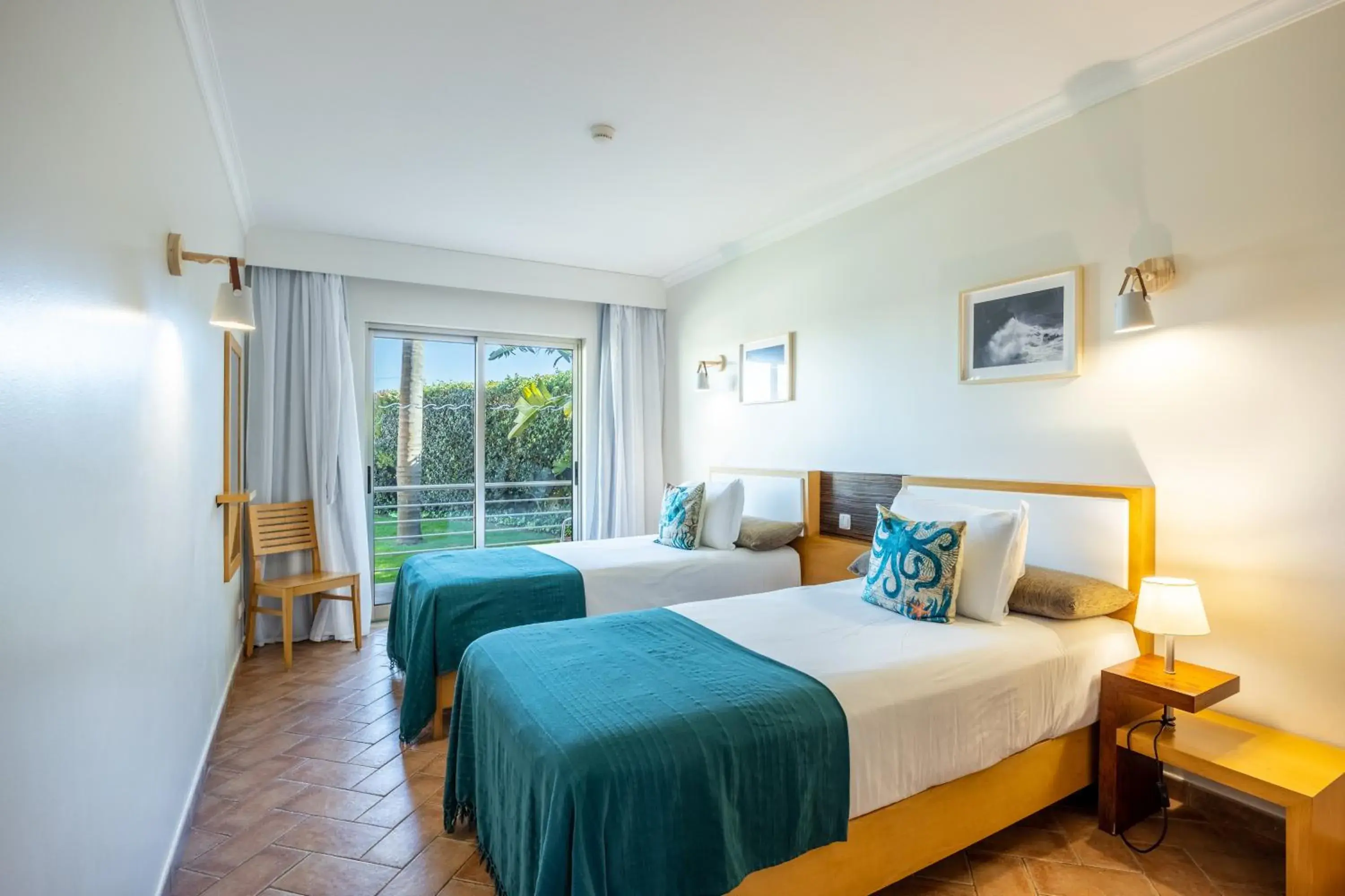 Two-Bedroom Apartment with Partial Sea View - First Floor in Pontalaia Apartamentos Turísticos Two-Bedroom Apartment with Partial Sea View - First Floor in Pontalaia Apartamentos Turísticos