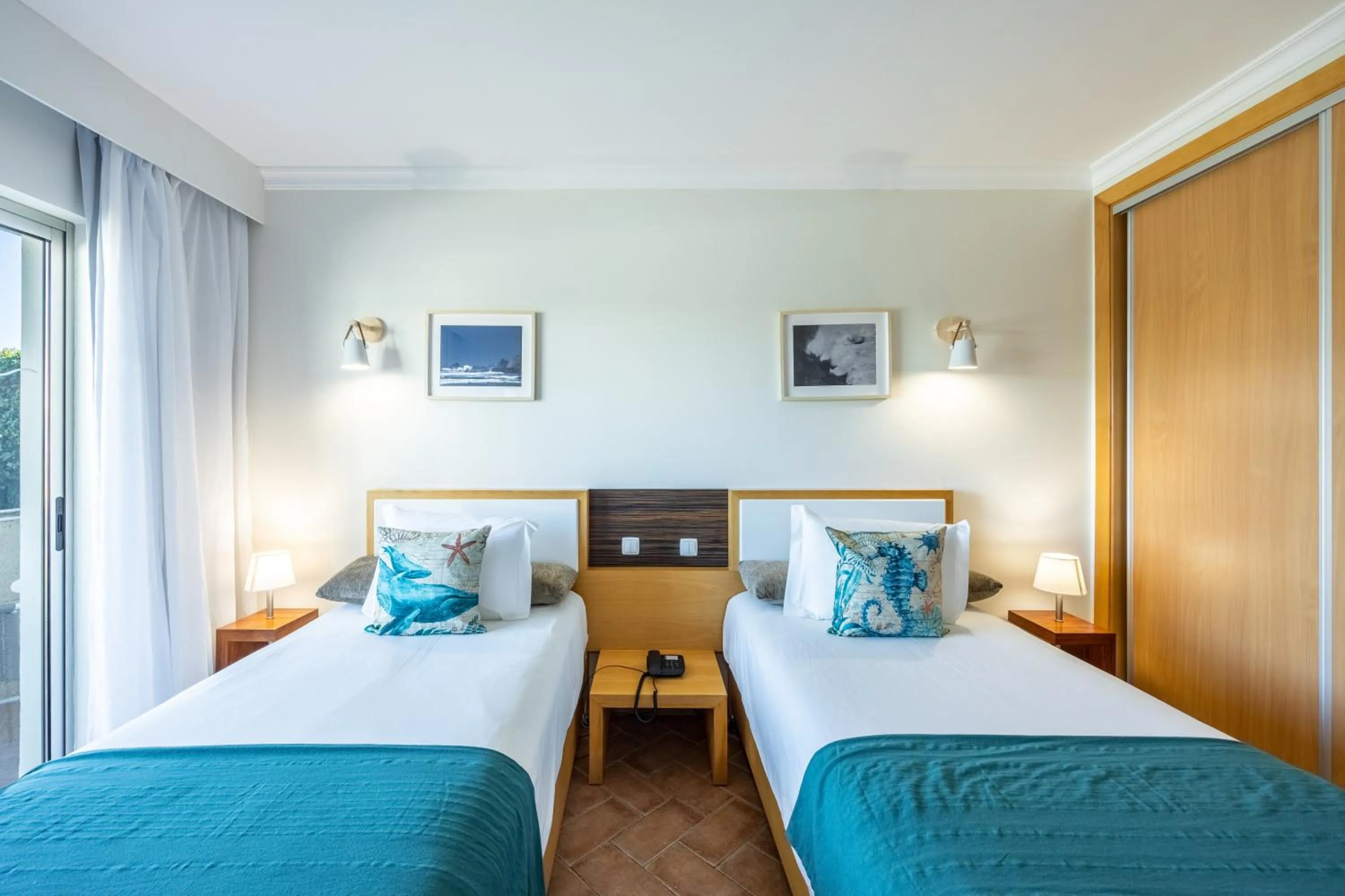 Bed in Pontalaia Apartamentos Turísticos