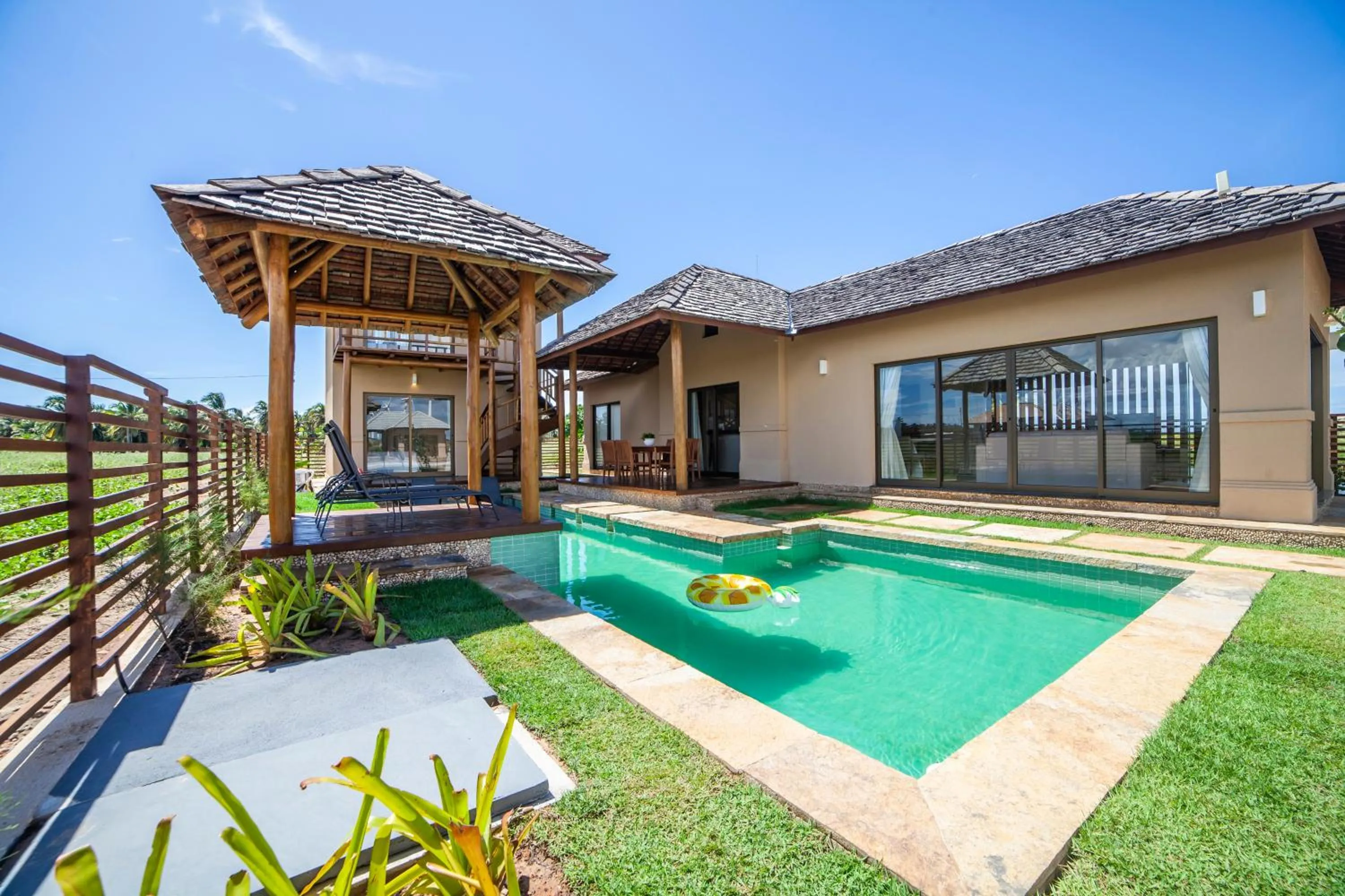 Garden in The Coral Beach Resort by Atlantica