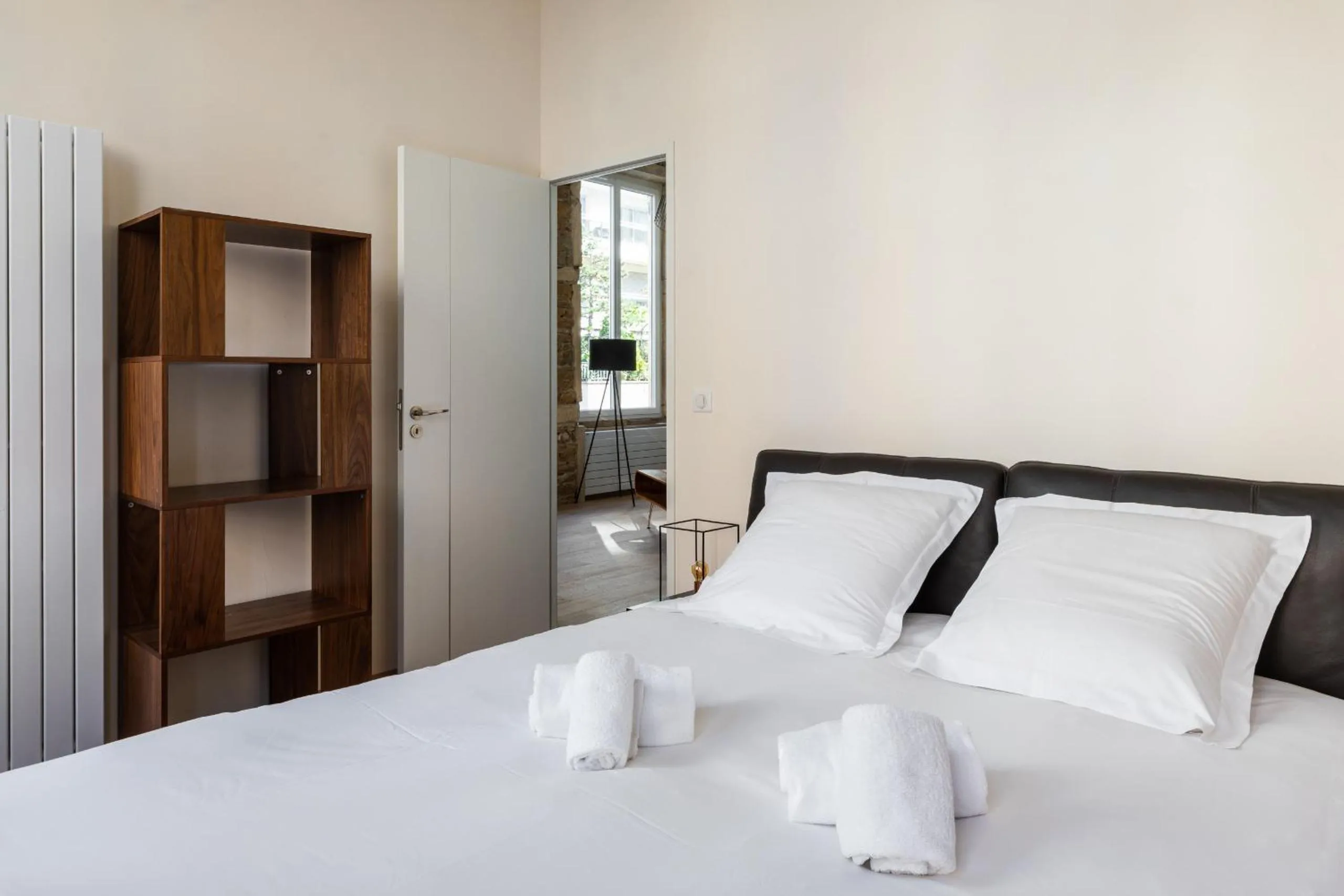 Bed in DIFY Lumière - Masséna