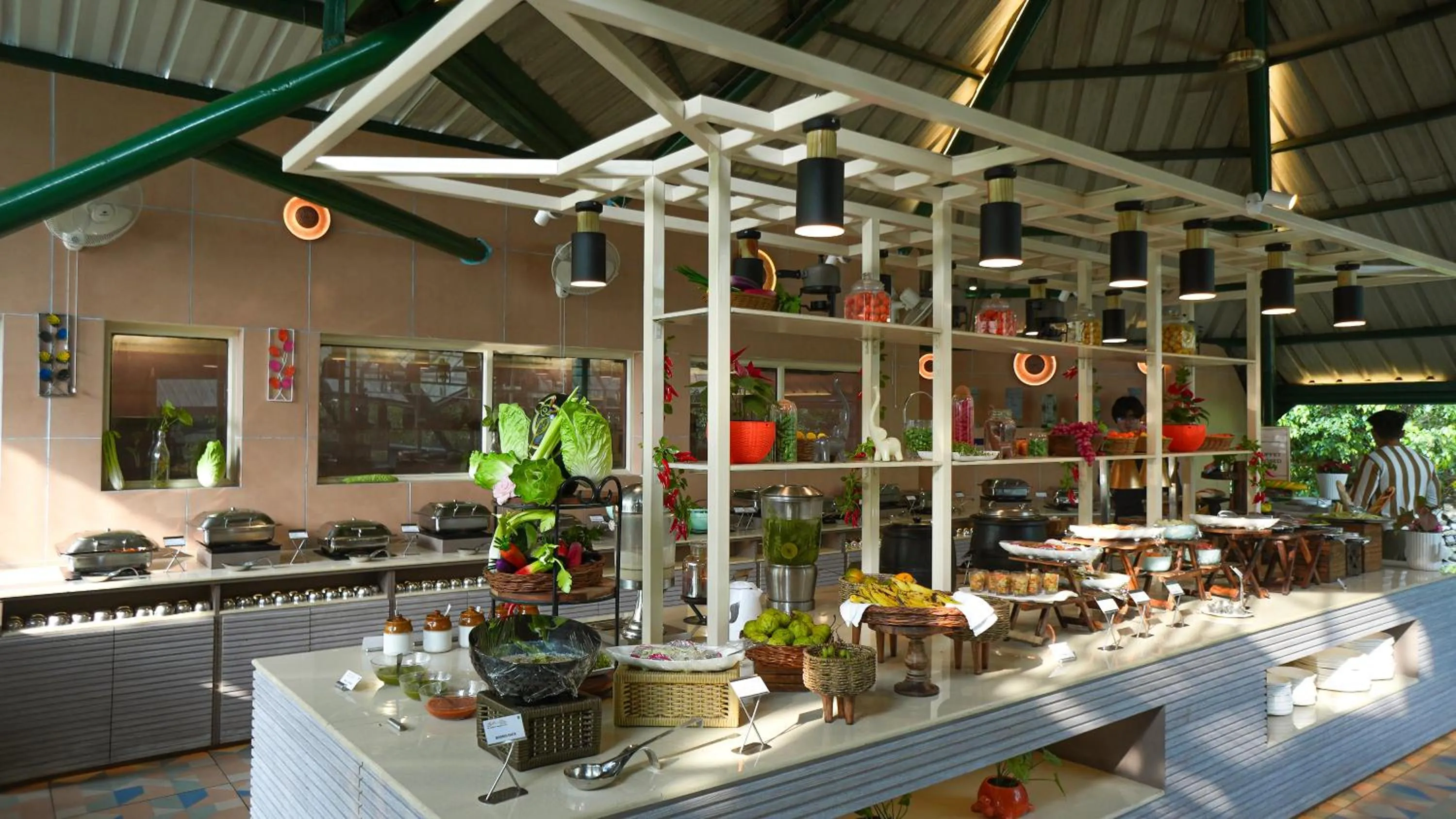 Restaurant/places to eat in The Solluna Resort