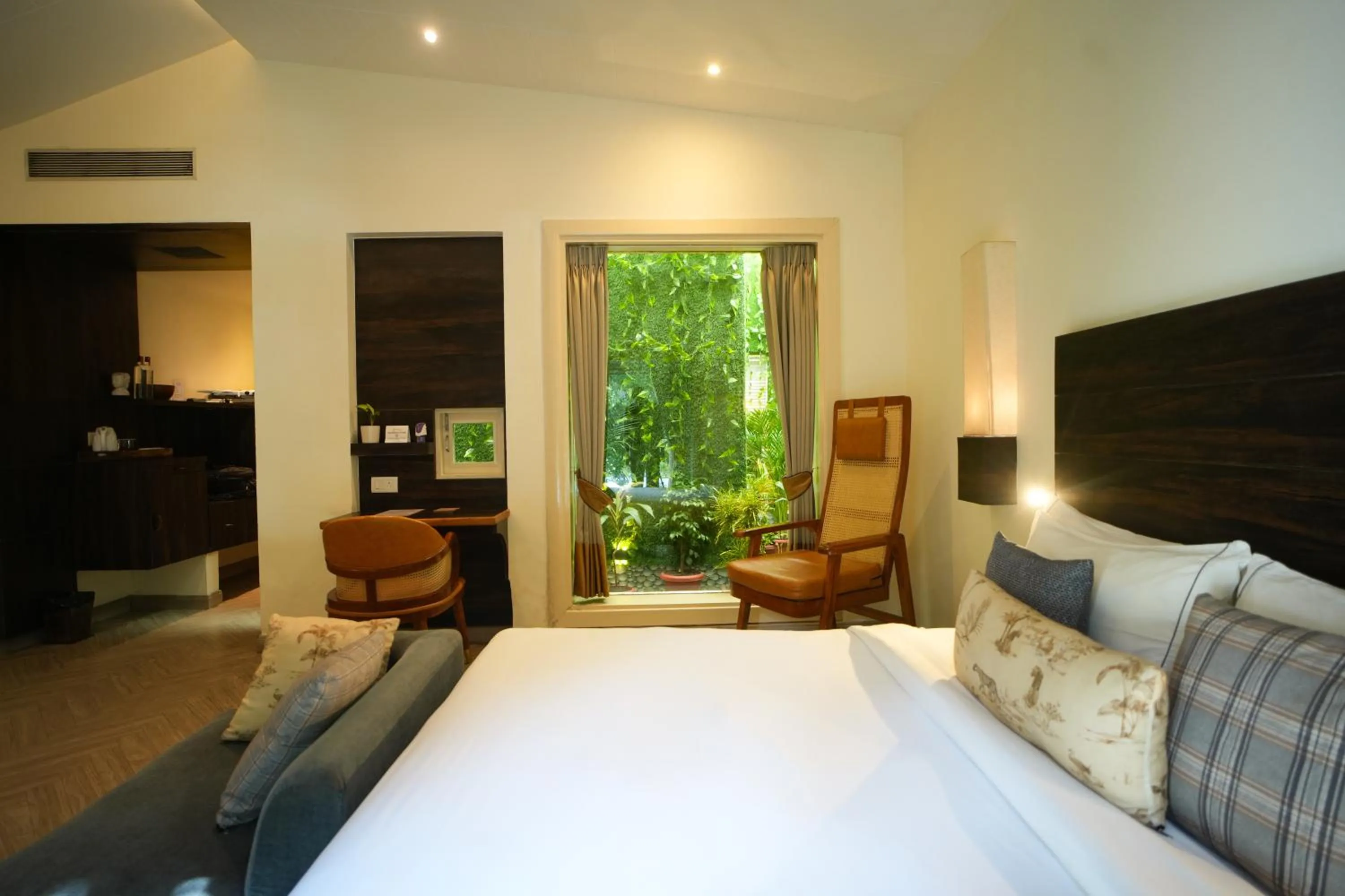 Photo of the whole room, Bed in The Solluna Resort