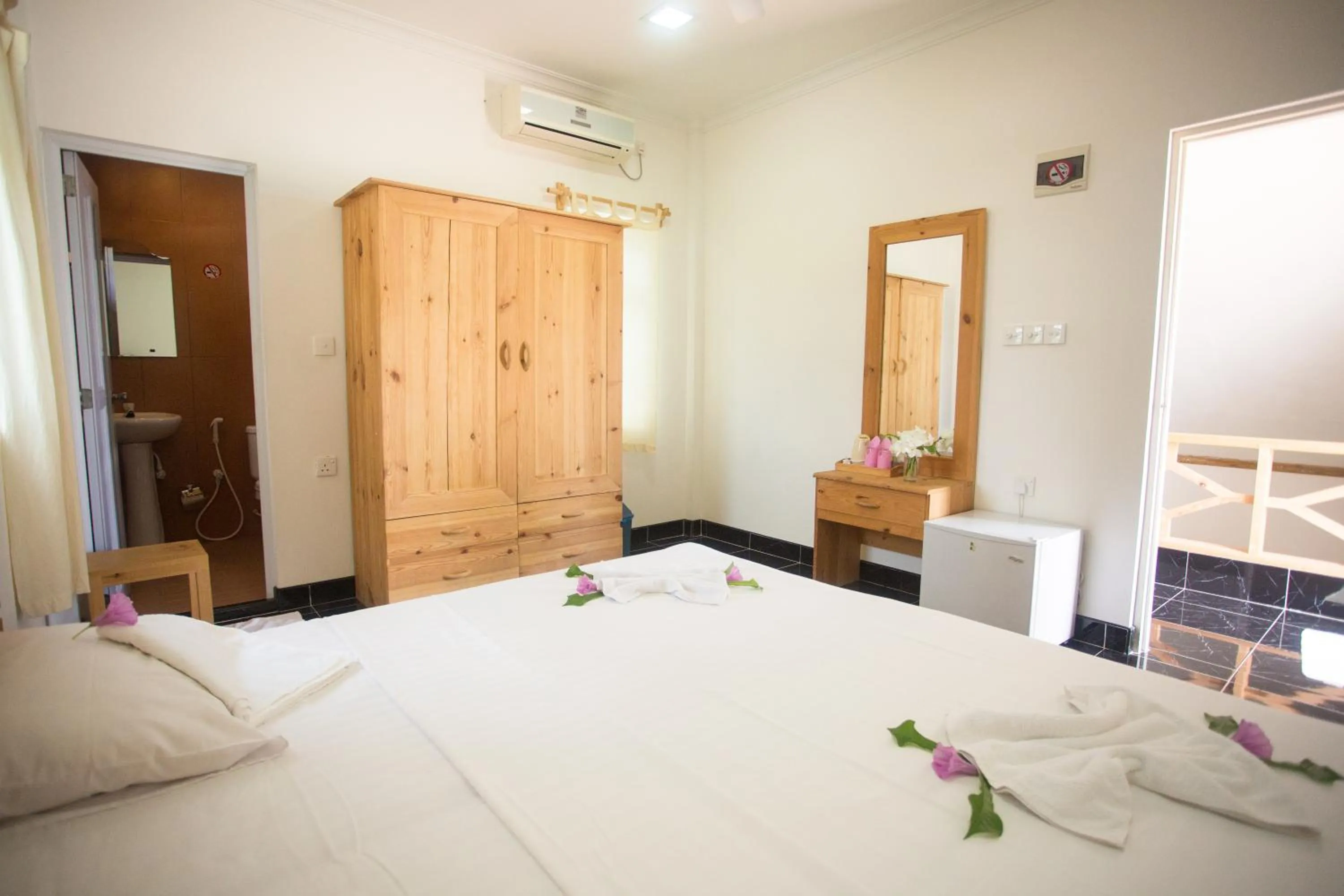 Bedroom, Bed in Faza View Inn, Maafushi