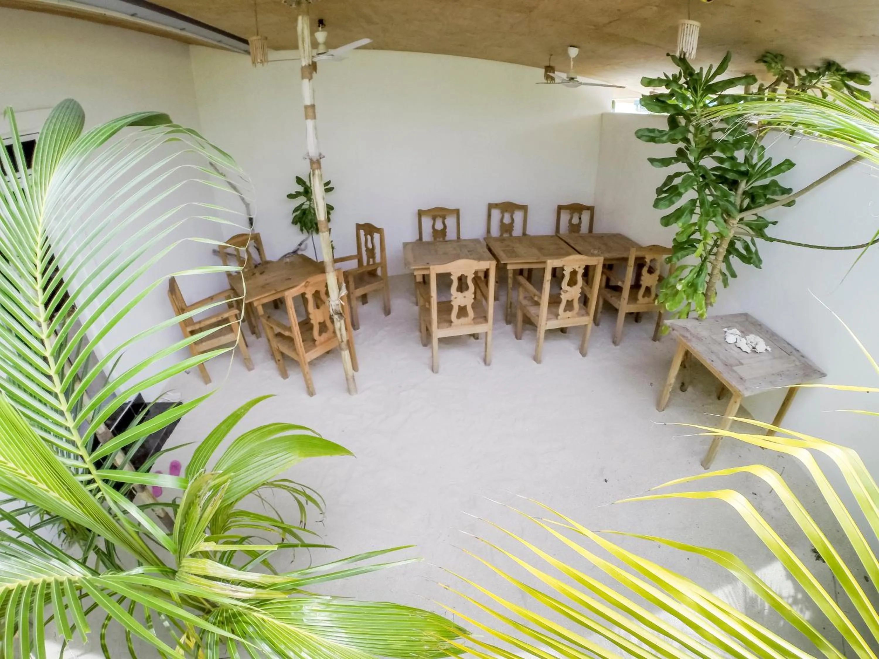 Restaurant/places to eat in Faza View Inn, Maafushi