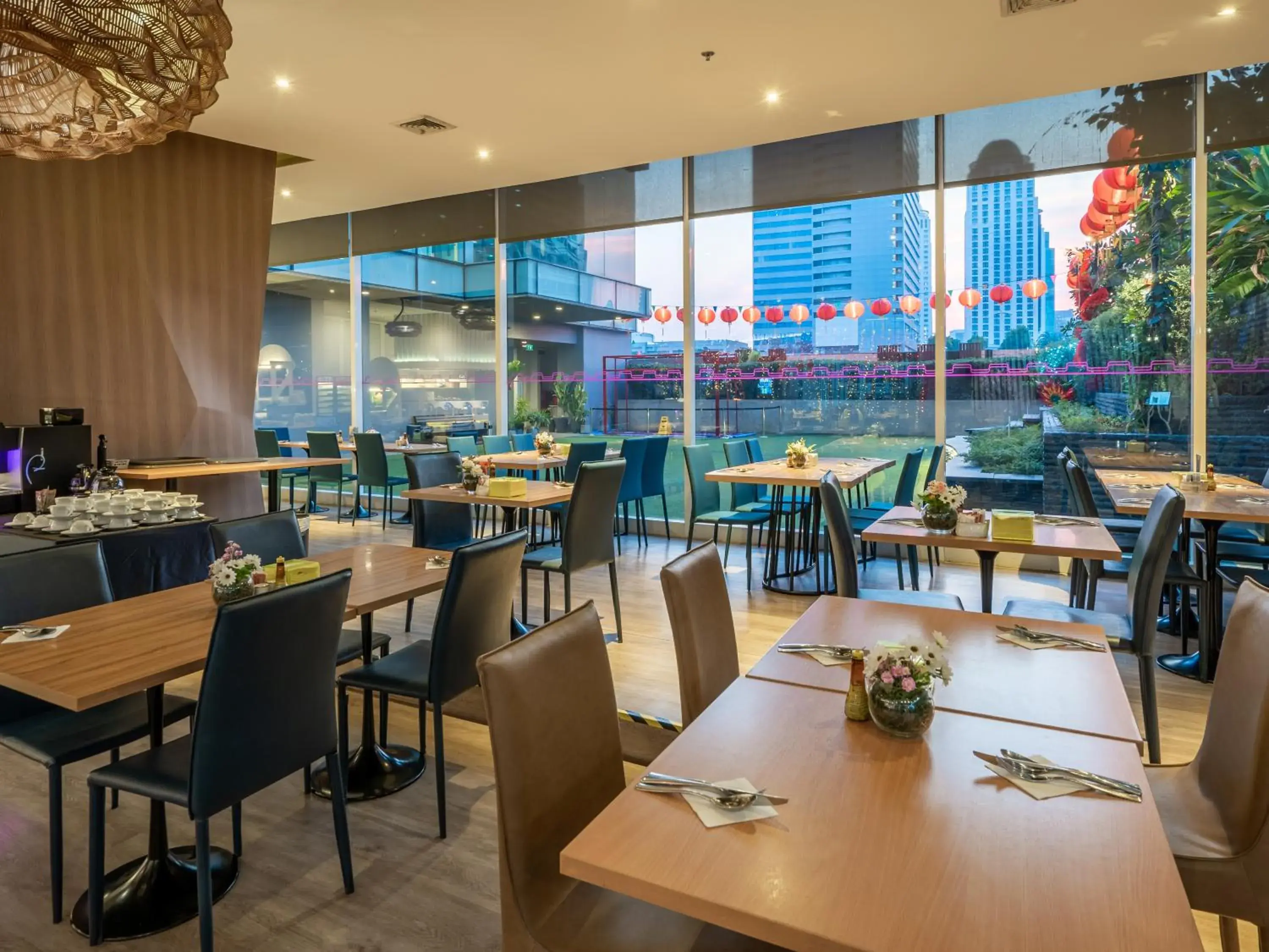 Restaurant/places to eat in VELA Dhi GLOW Pratunam Restaurant/places to eat in VELA Dhi GLOW Pratunam