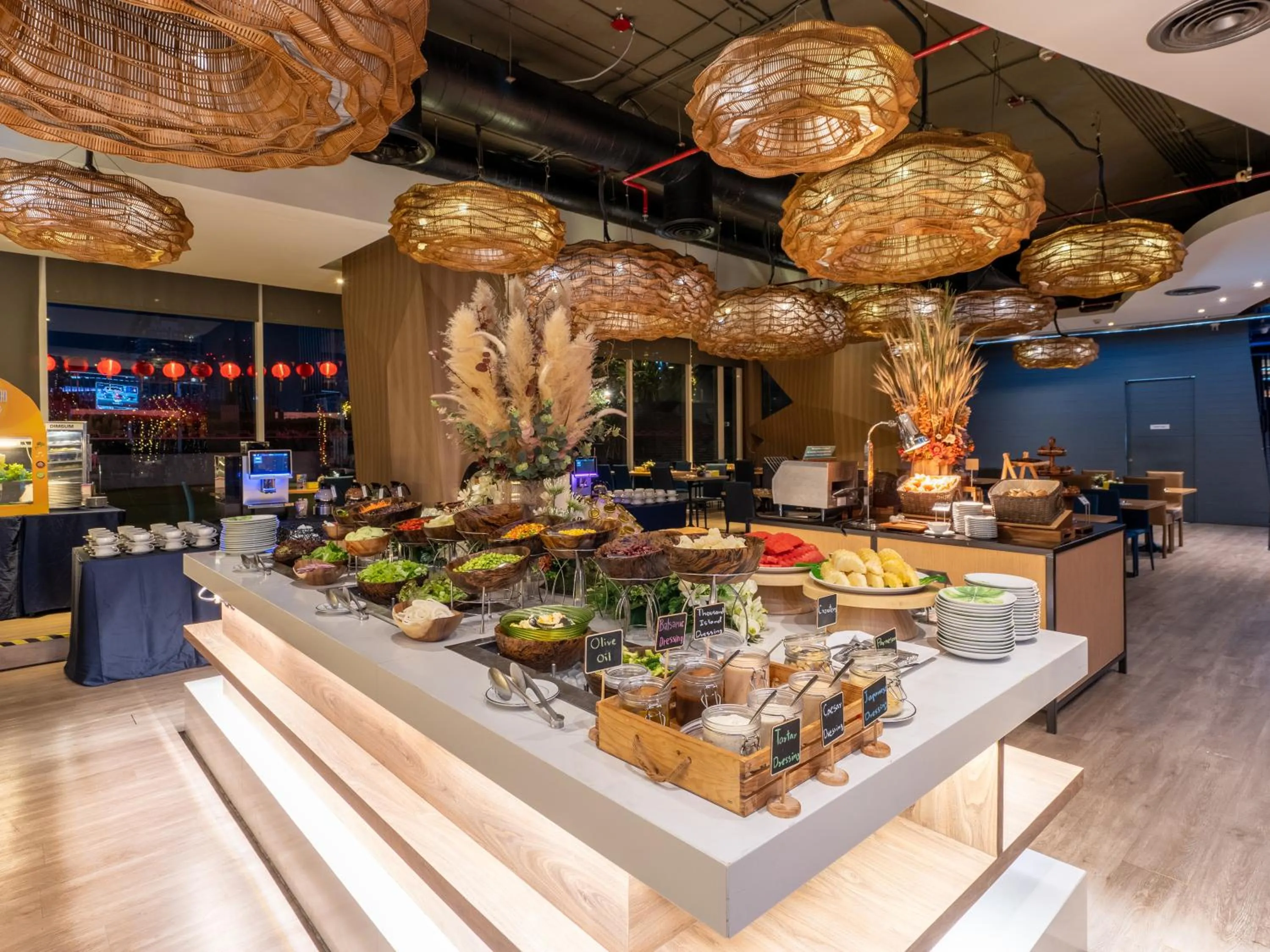 Restaurant/places to eat in VELA Dhi GLOW Pratunam