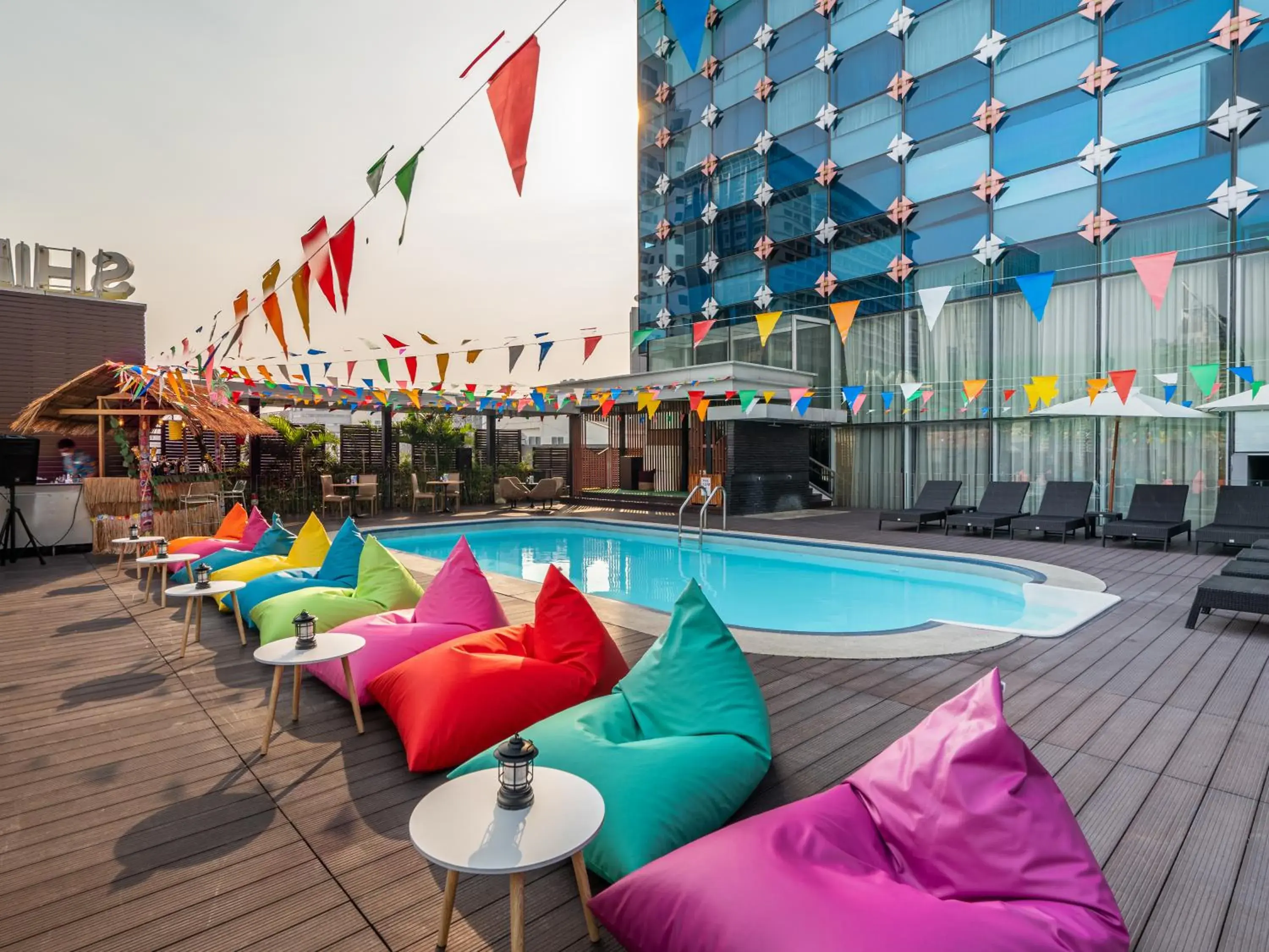 Swimming pool in VELA Dhi GLOW Pratunam Swimming pool in VELA Dhi GLOW Pratunam