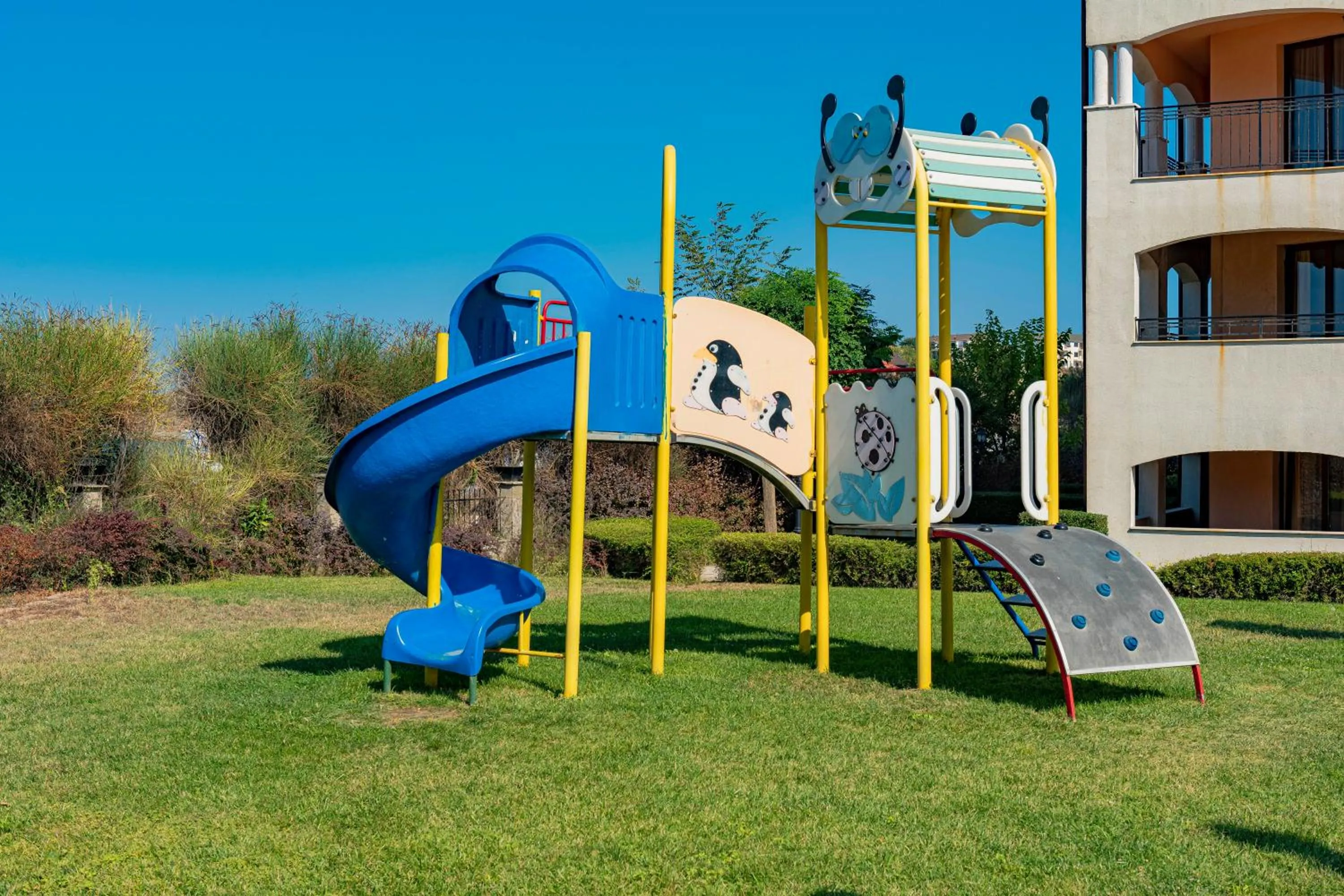 Children play ground in Menada Nestinarka Apartments