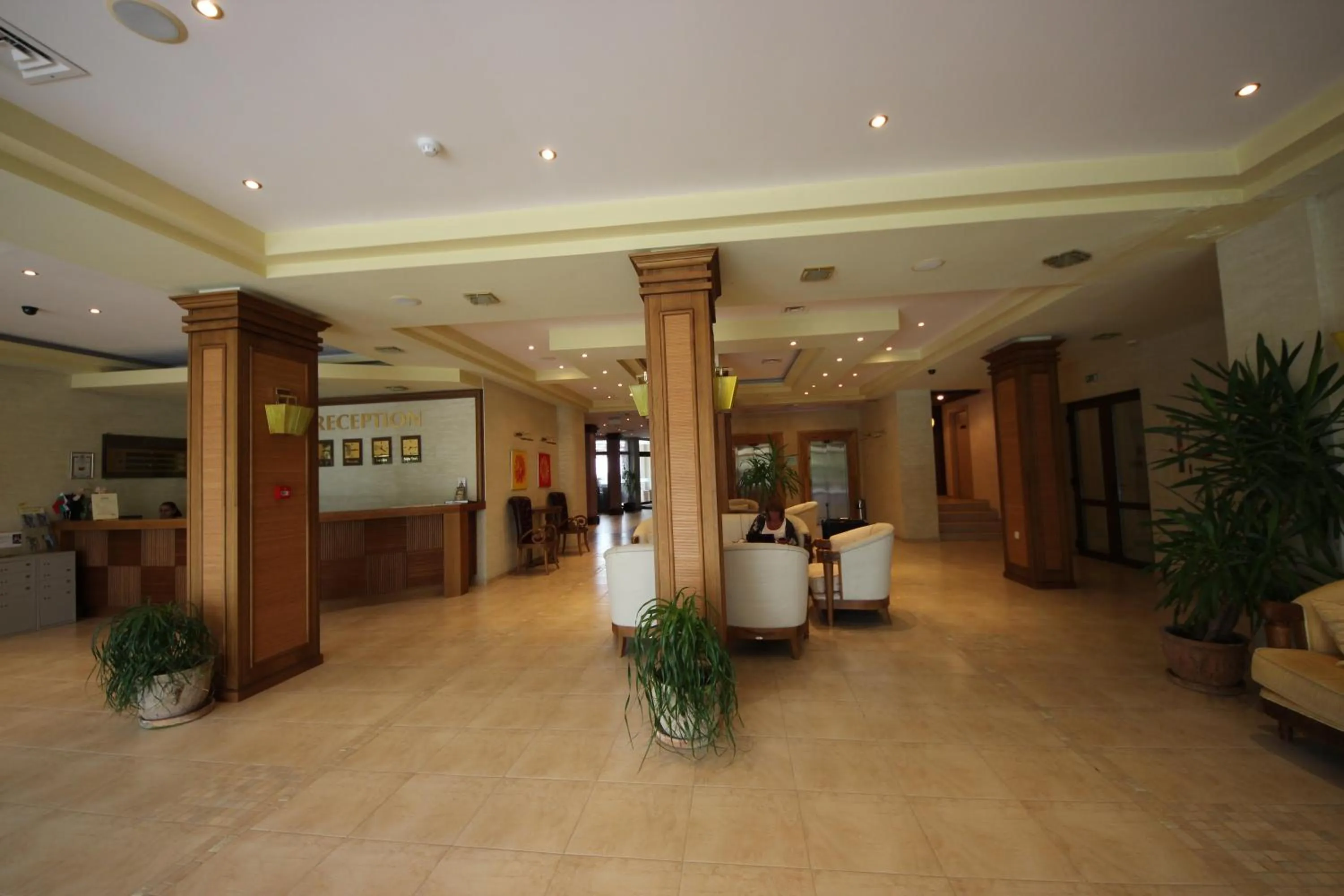 Lobby or reception in Menada Nestinarka Apartments