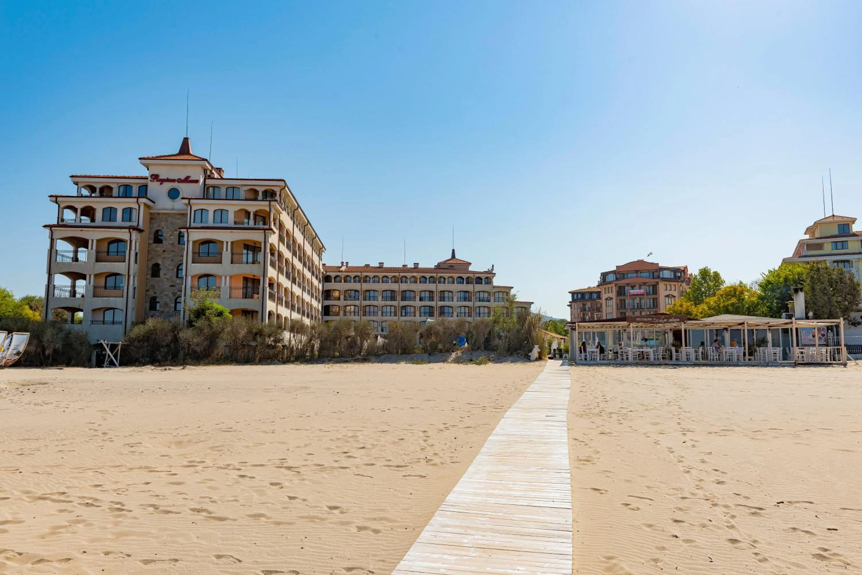 Property building in Menada Nestinarka Apartments