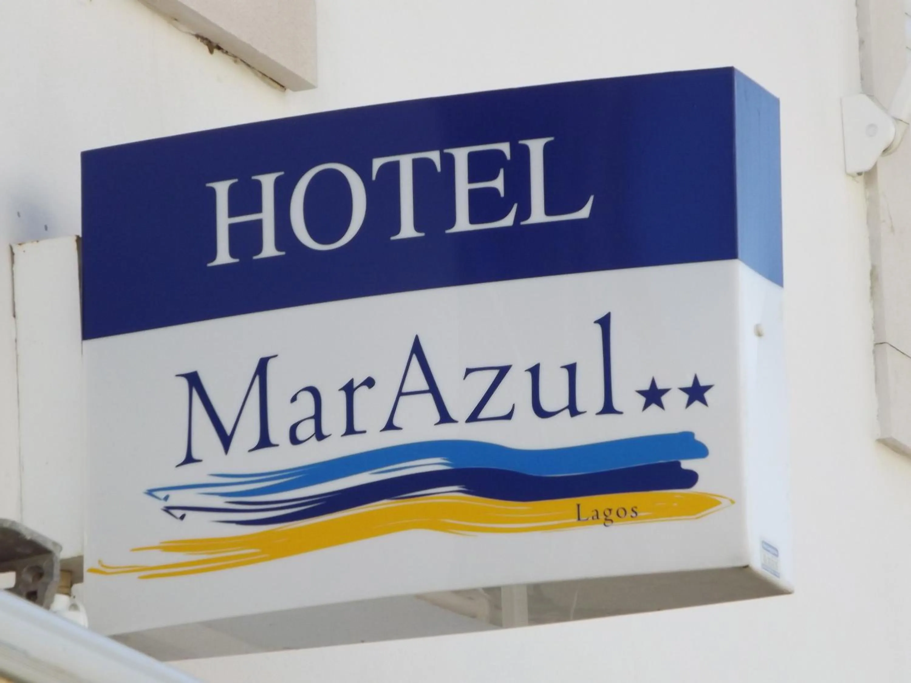 Facade/entrance in Hotel Mar Azul
