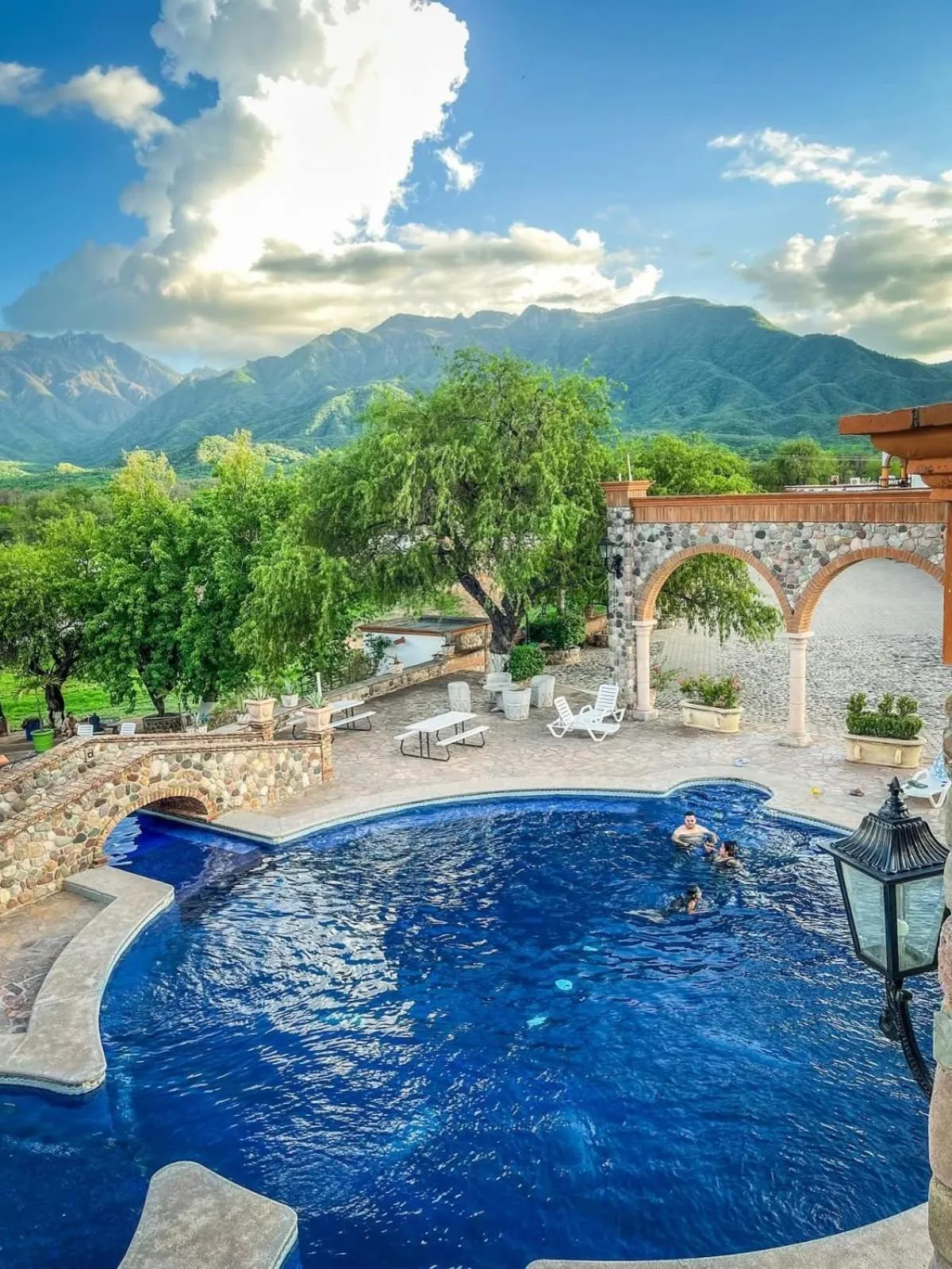 Swimming pool in Álamos Bonito Resort