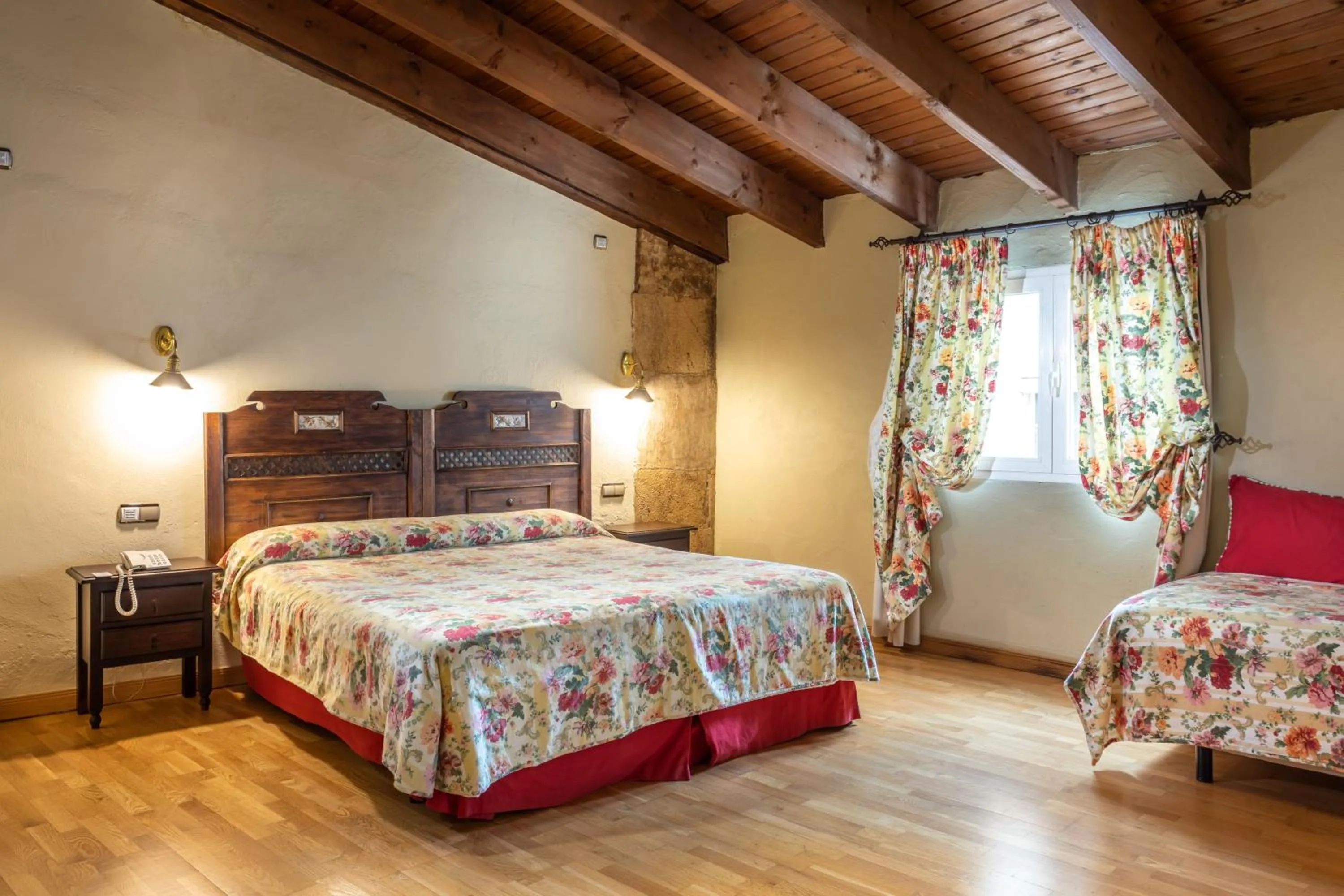 Bedroom, Bed in Hotel Sao Joao De Deus by RIDAN Hotels