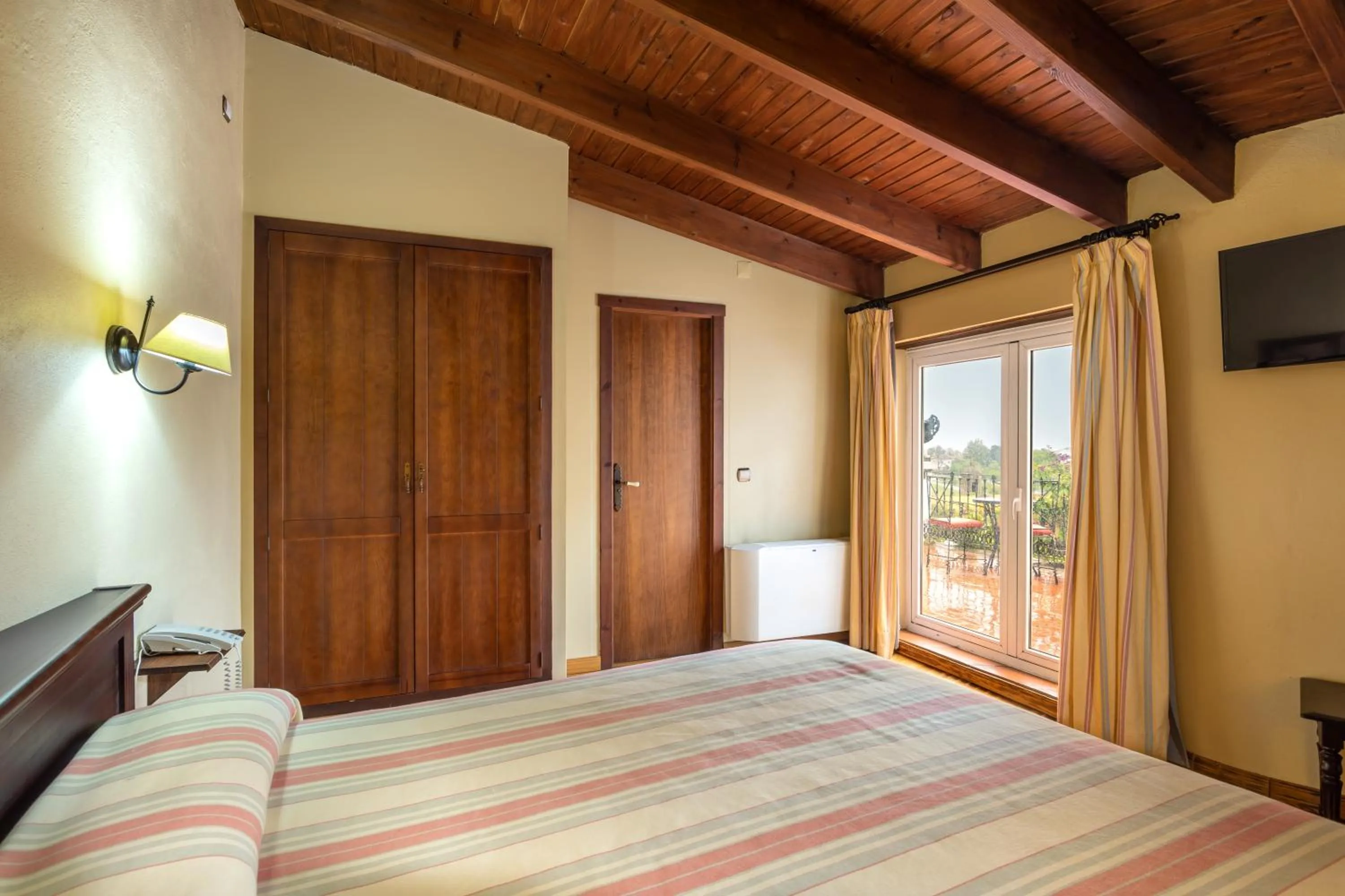 Bedroom, Bed in Hotel Sao Joao De Deus by RIDAN Hotels